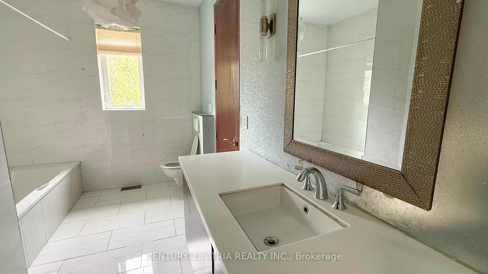 Photo 8 of 1950 Fairport Road, Pickering, Dunbarton — HOMEH