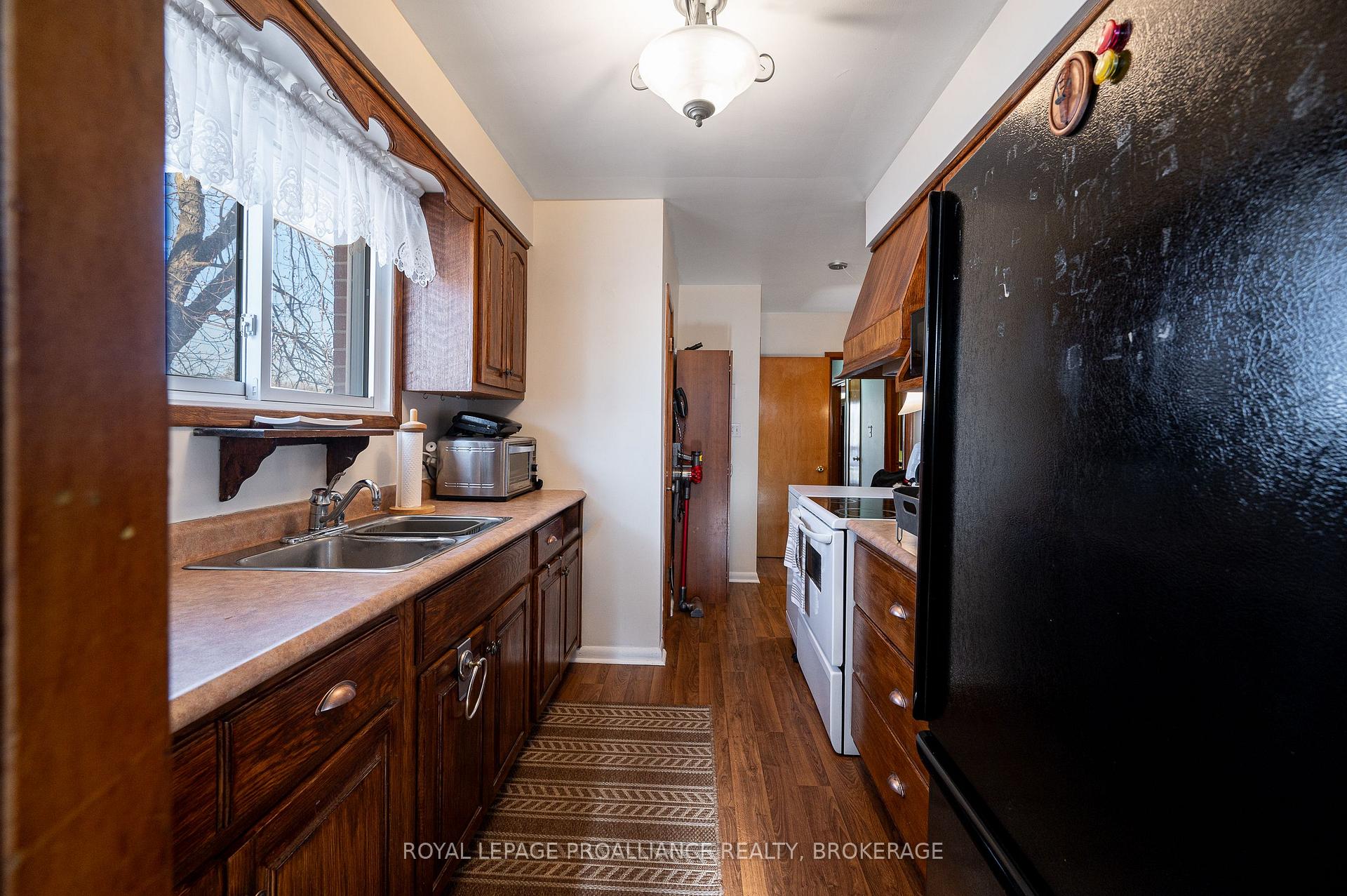 Photo 5 of 3 Hampstead Heath, Kingston, West of Sir John A. Blvd — HOMEH