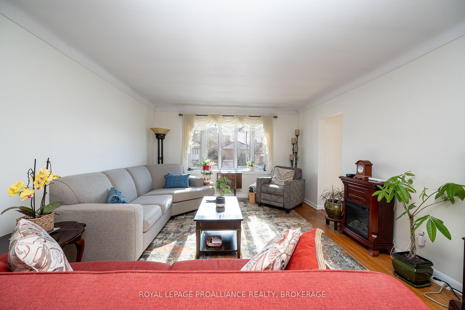 Photo 8 of 3 Hampstead Heath, Kingston, West of Sir John A. Blvd — HOMEH
