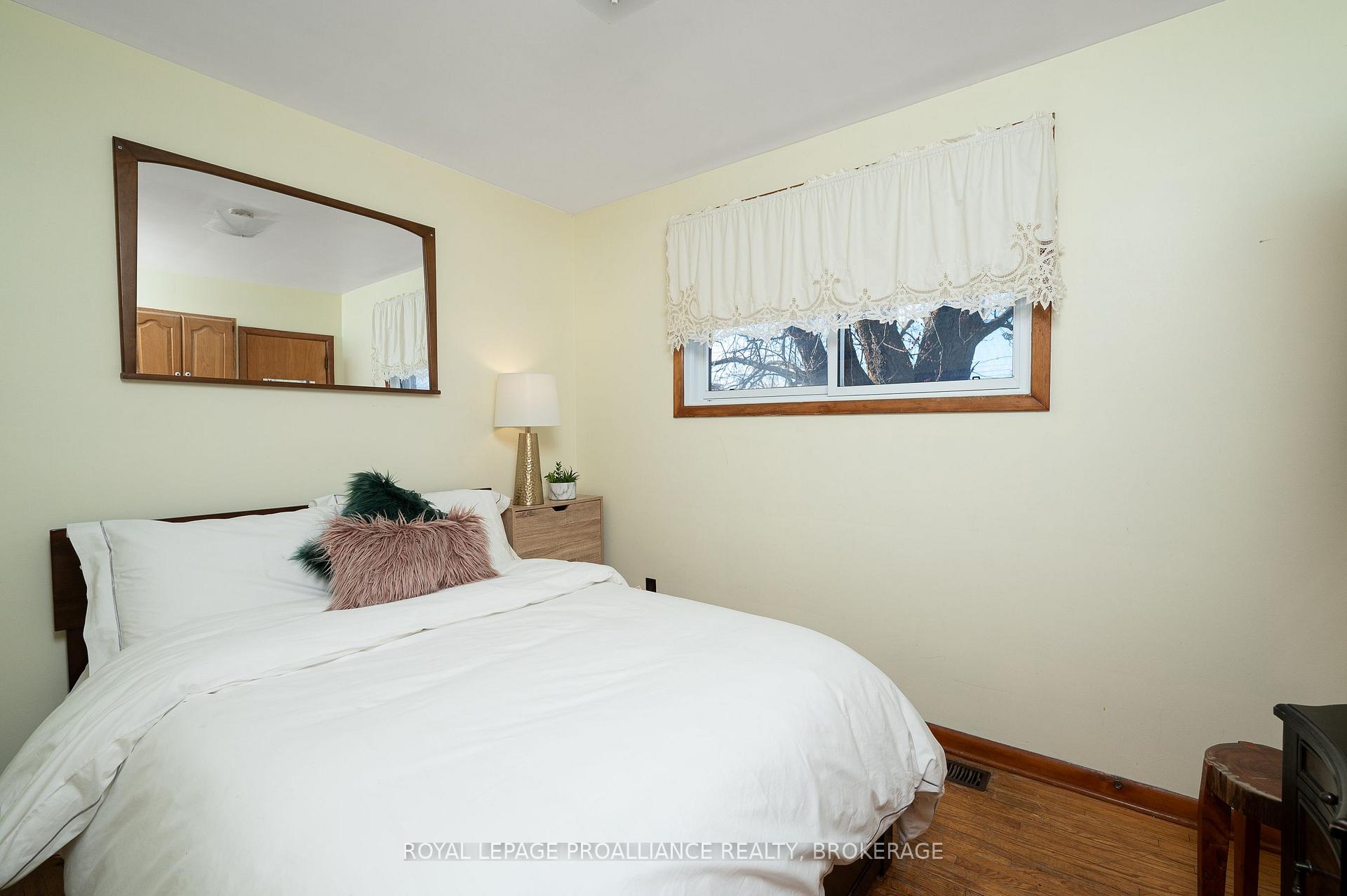 Photo 10 of 3 Hampstead Heath, Kingston, West of Sir John A. Blvd — HOMEH