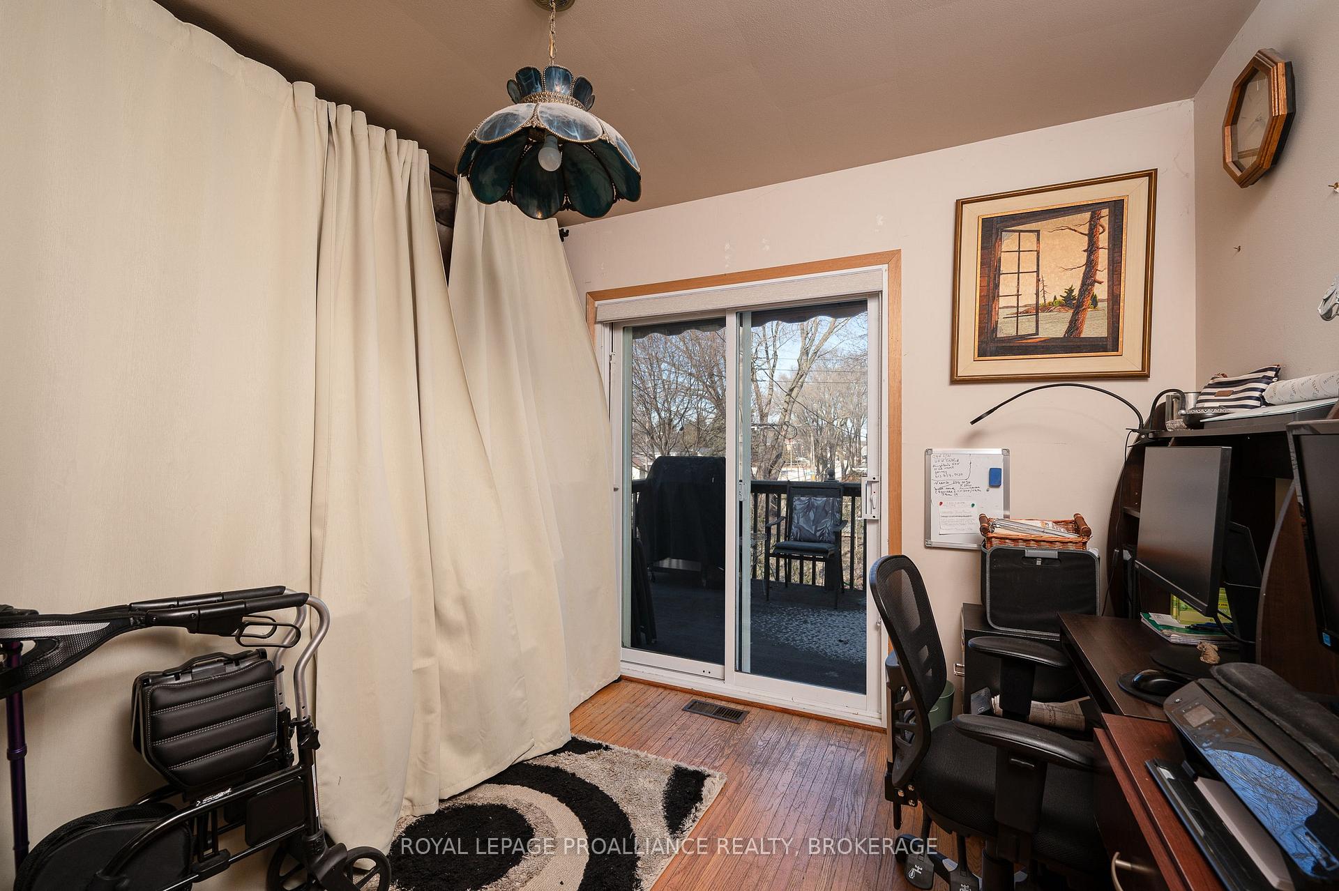 Photo 14 of 3 Hampstead Heath, Kingston, West of Sir John A. Blvd — HOMEH