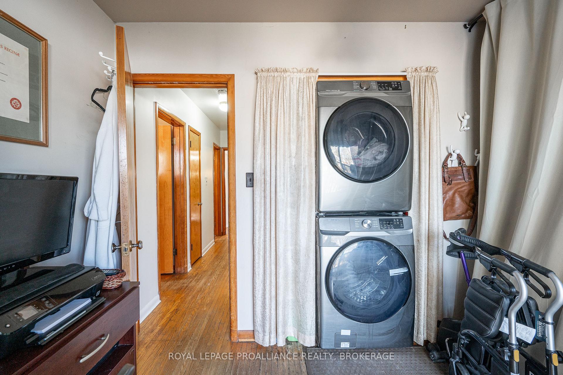 Photo 15 of 3 Hampstead Heath, Kingston, West of Sir John A. Blvd — HOMEH
