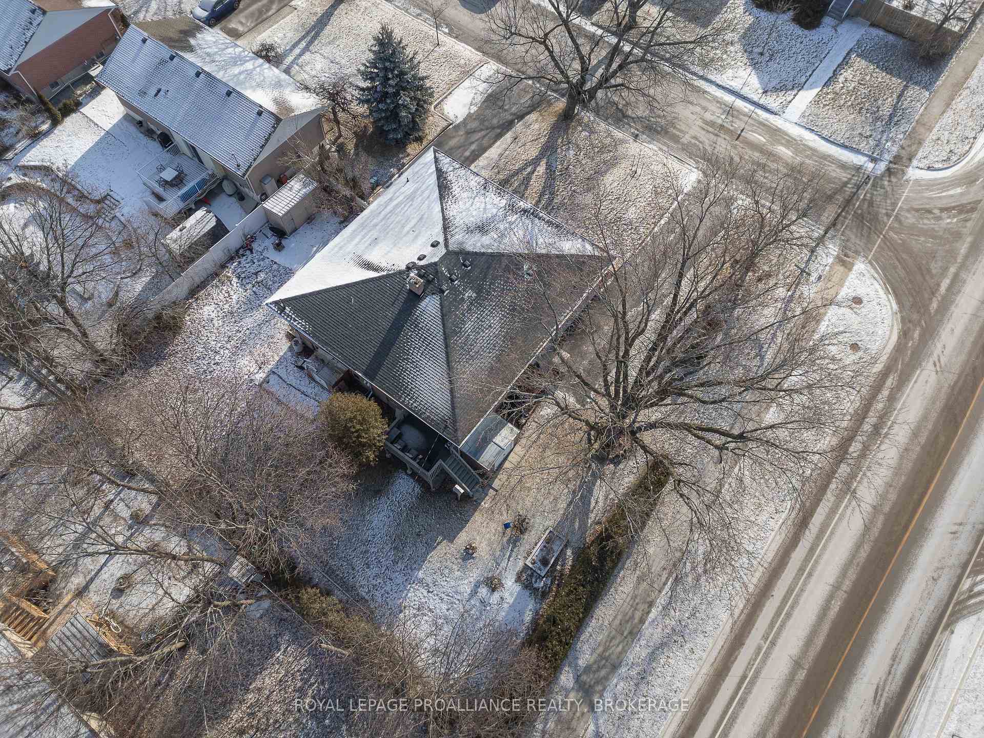 Photo 26 of 3 Hampstead Heath, Kingston, West of Sir John A. Blvd — HOMEH