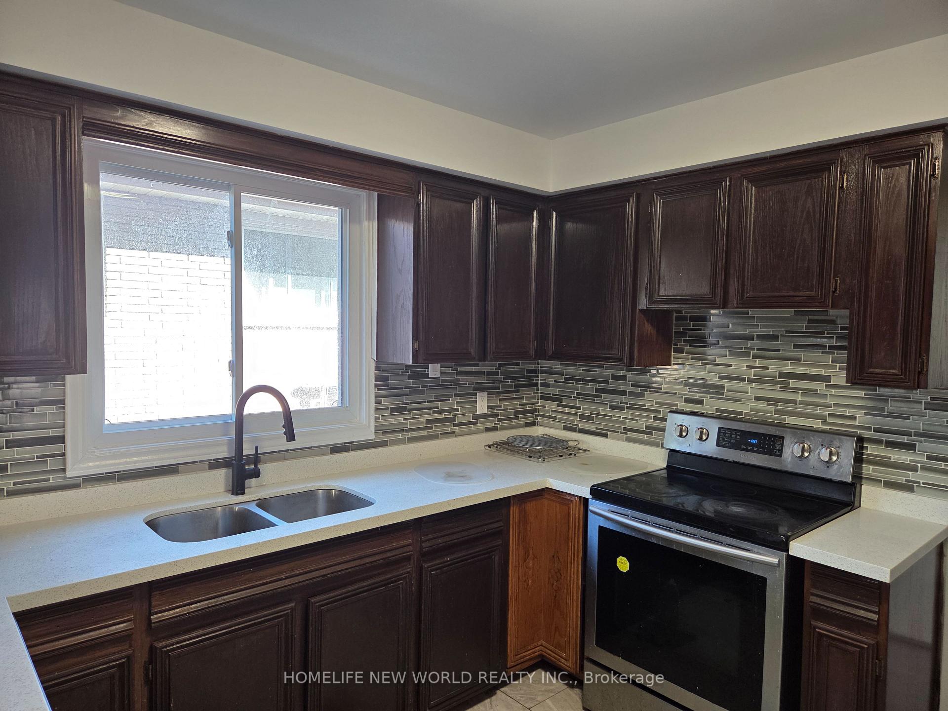 Photo 13 of 46 O'Neil Crescent, Quinte West, Trenton Ward — HOMEH
