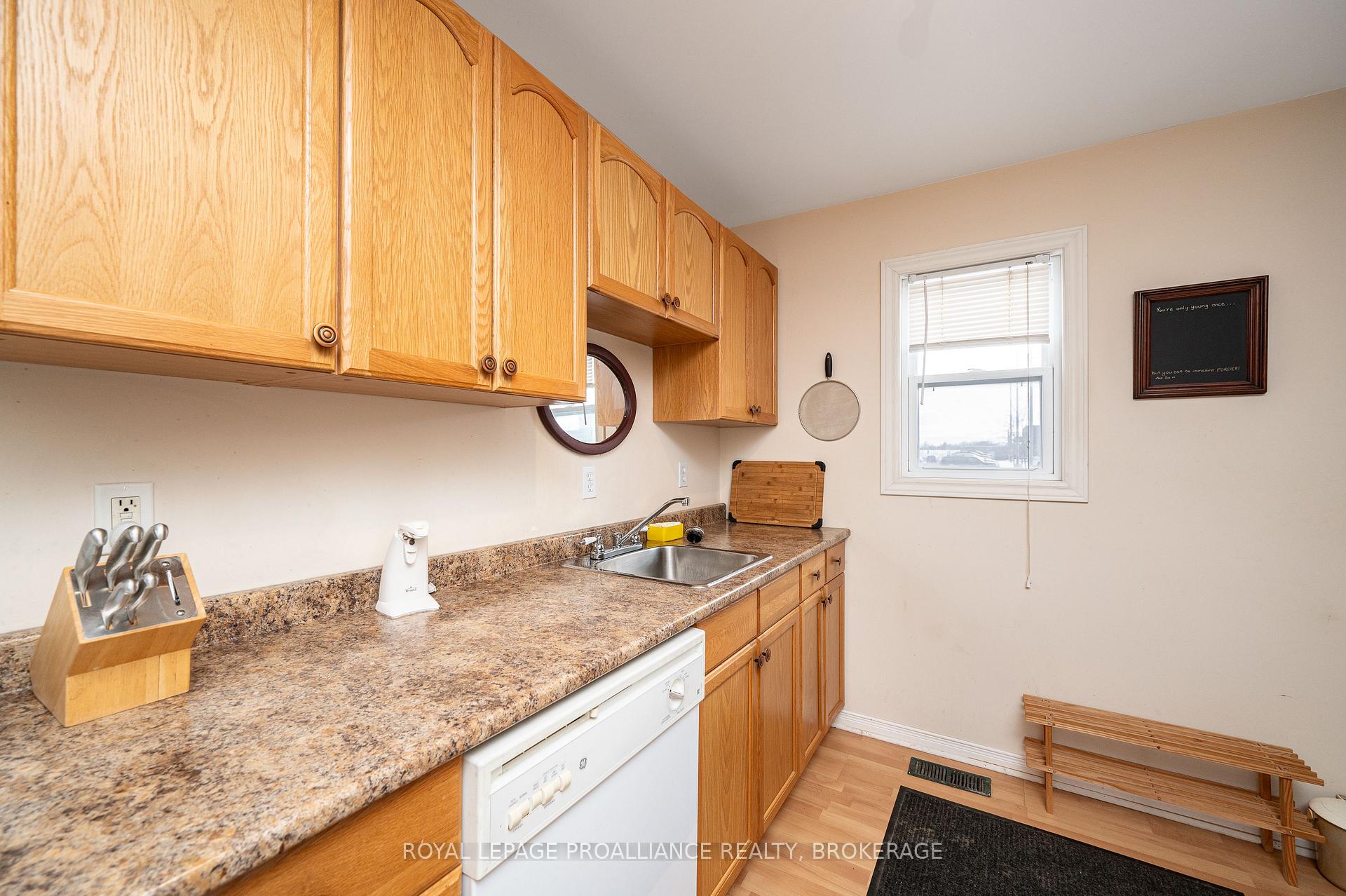 Photo 8 of 21 Day Street, Kingston, East of Sir John A. Blvd — HOMEH