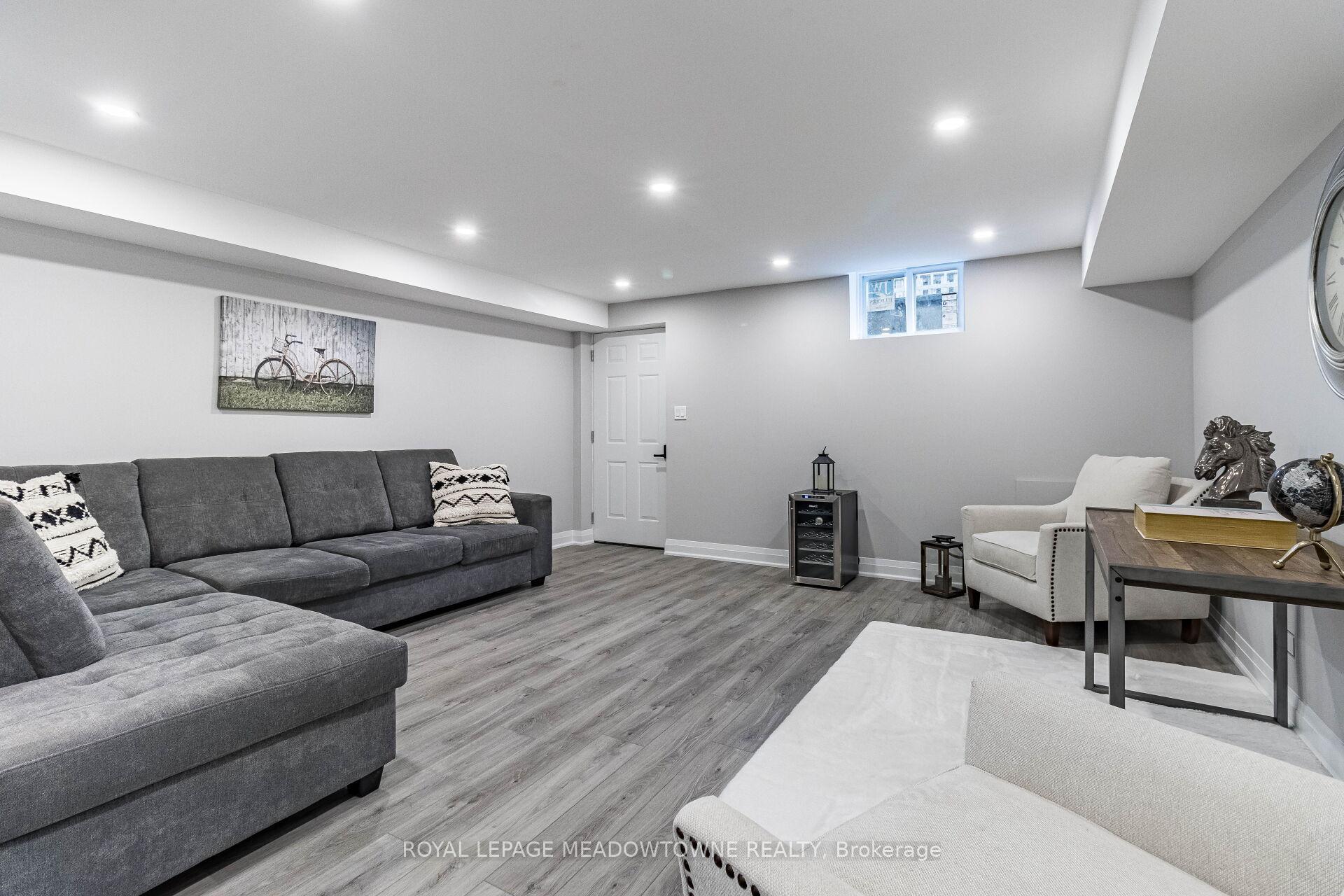 Photo 35 of 20 Sloan Drive, Milton, Dempsey — HOMEH