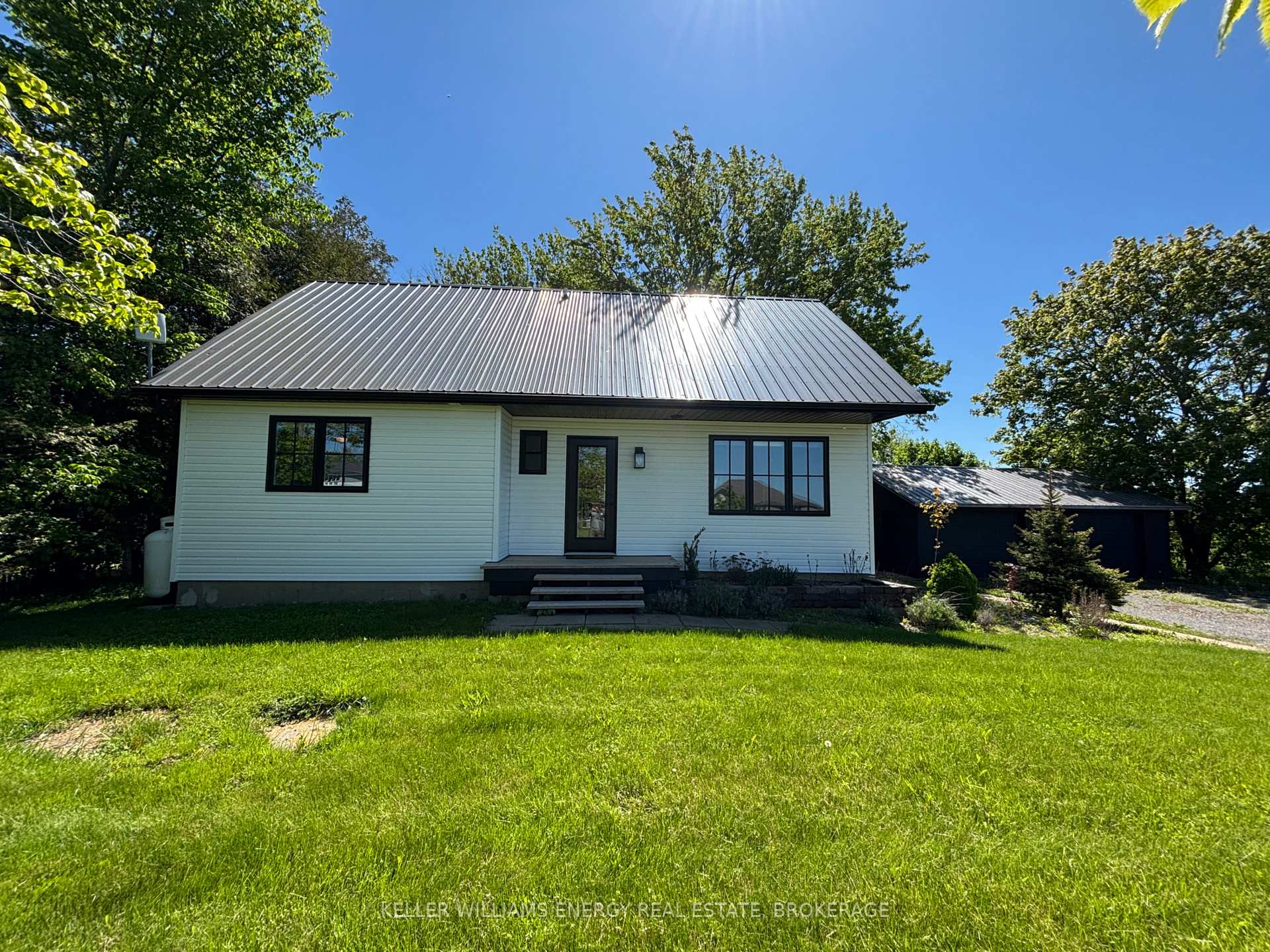 Photo 2 of 270 County Rd 30, Prince Edward County, Hallowell Ward — HOMEH