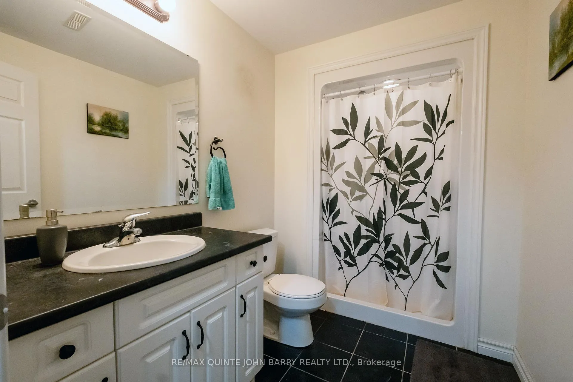 Photo 23 of 31 Cedar Creek Way, Quinte West, Frankford Ward — HOMEH