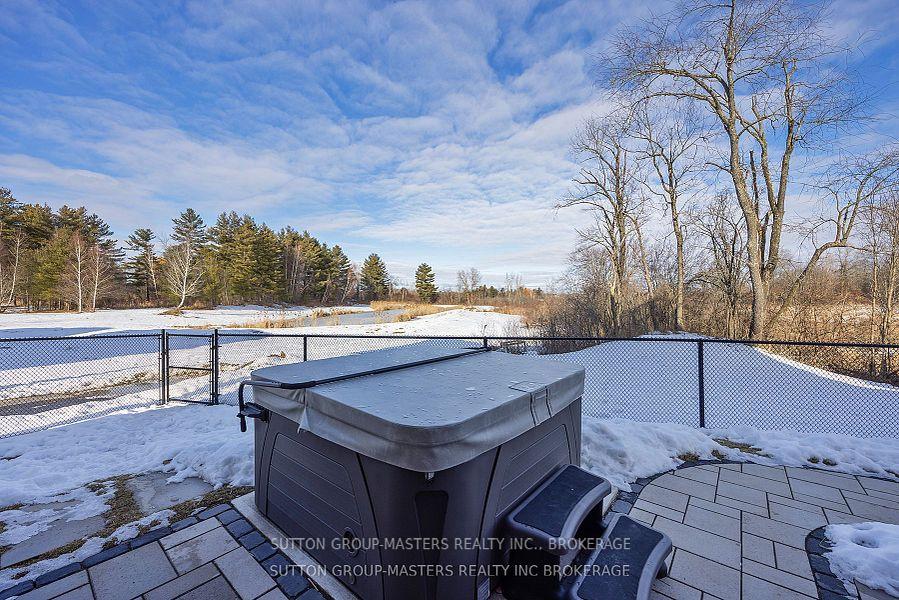 Photo 5 of 236 Mill Pond Place, Kingston, West of Sir John A. Blvd — HOMEH