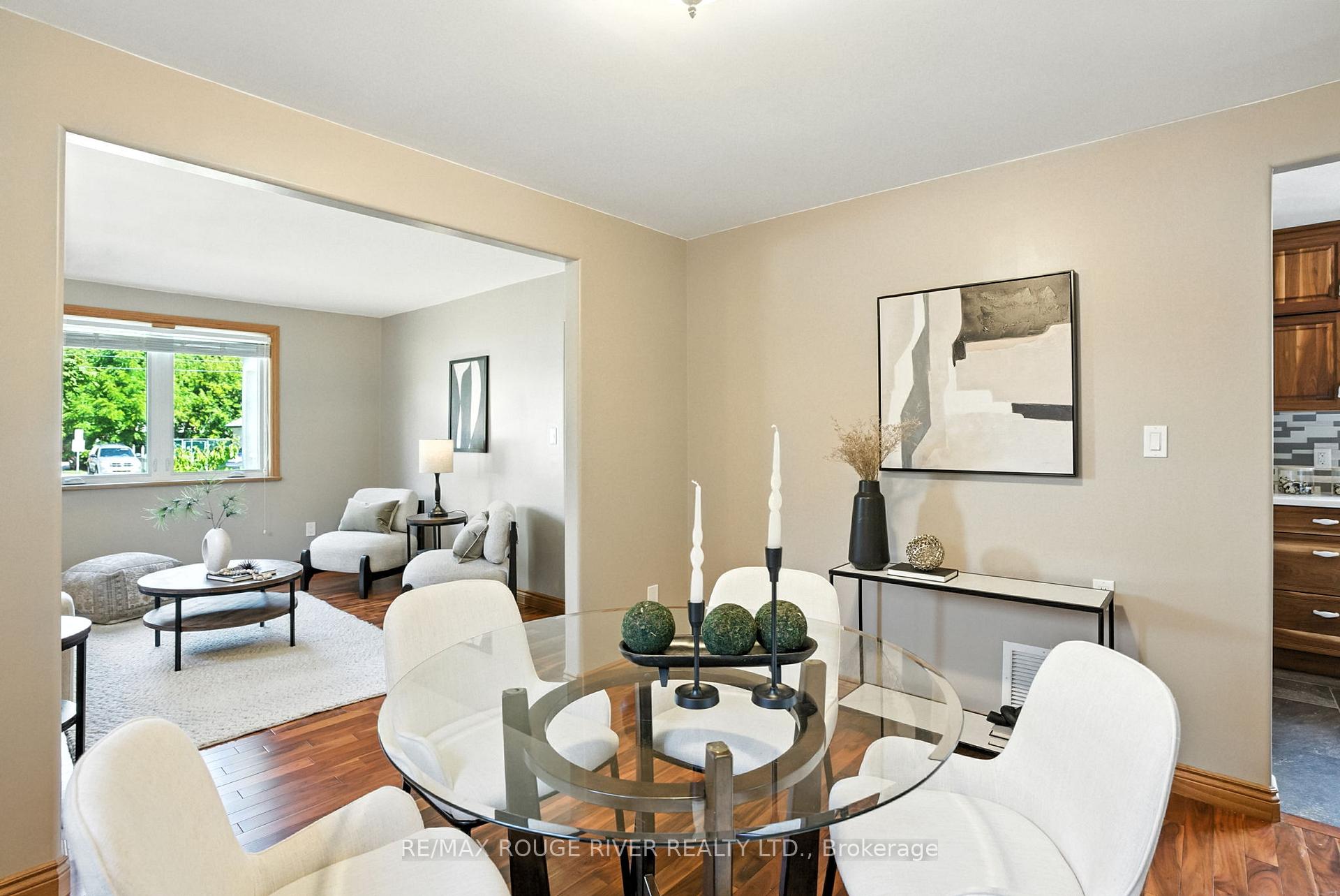 Photo 10 of 67 Orchard View Boulevard, Oshawa, Centennial — HOMEH