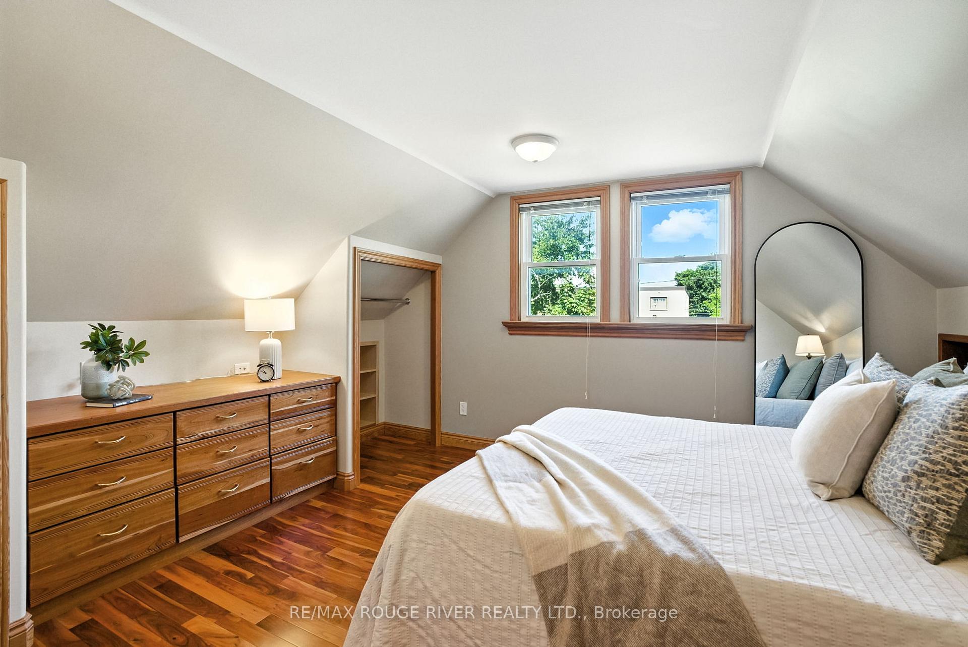 Photo 21 of 67 Orchard View Boulevard, Oshawa, Centennial — HOMEH