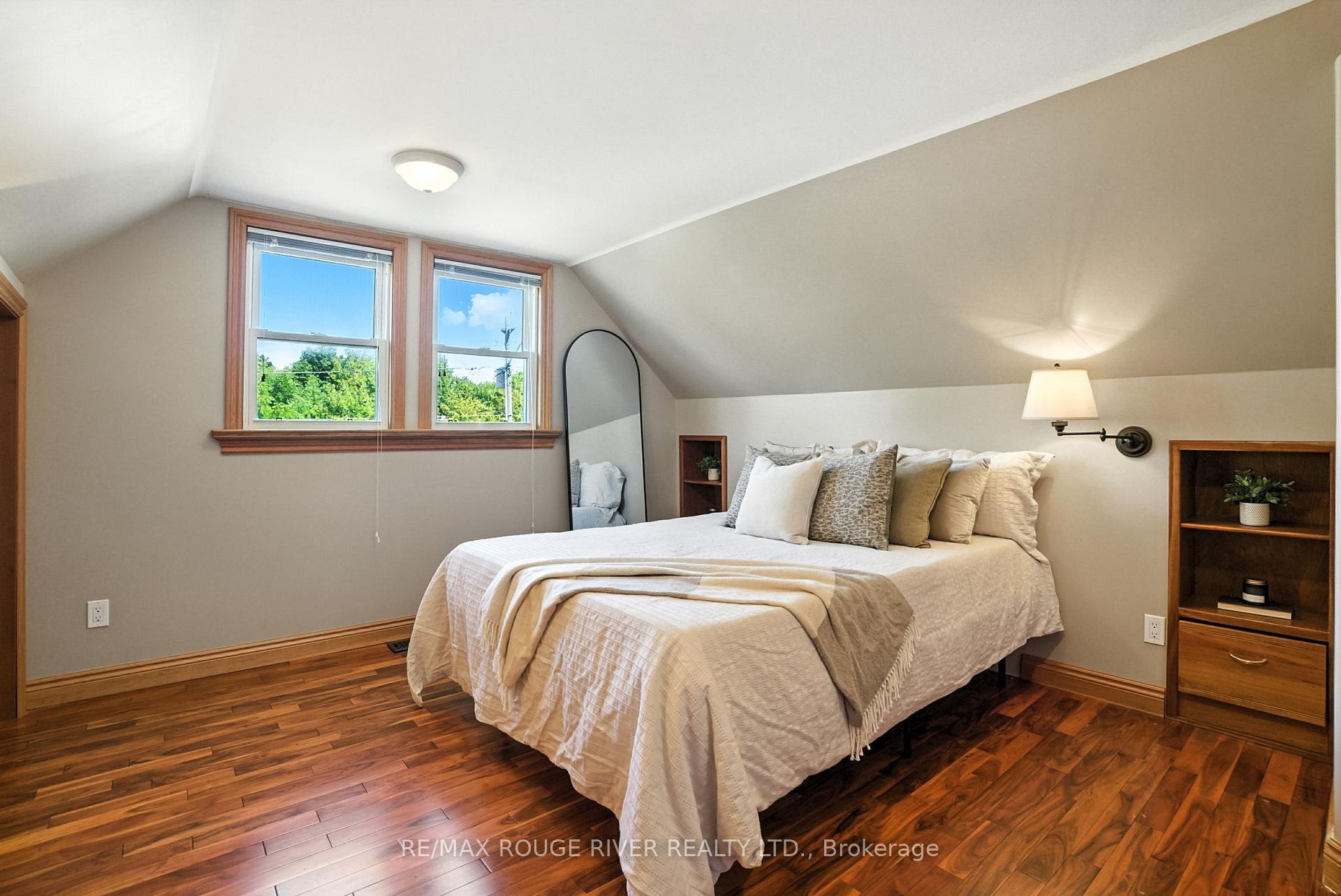 Photo 22 of 67 Orchard View Boulevard, Oshawa, Centennial — HOMEH