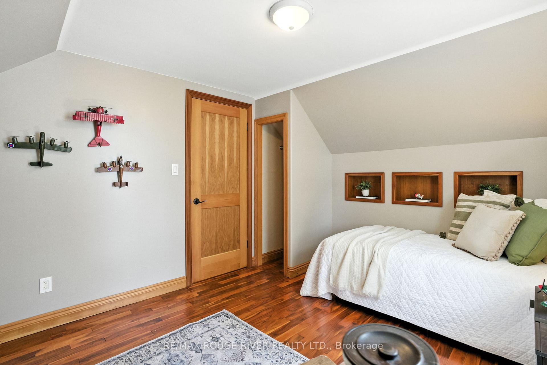 Photo 29 of 67 Orchard View Boulevard, Oshawa, Centennial — HOMEH