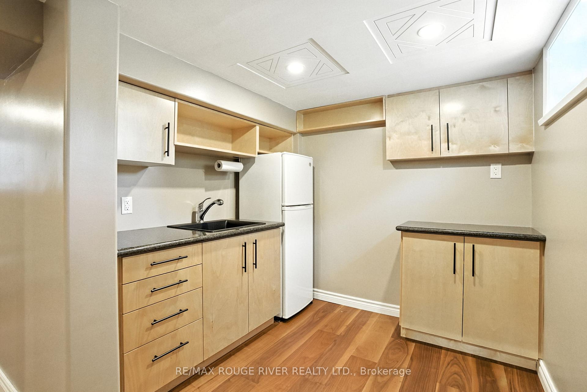 Photo 32 of 67 Orchard View Boulevard, Oshawa, Centennial — HOMEH
