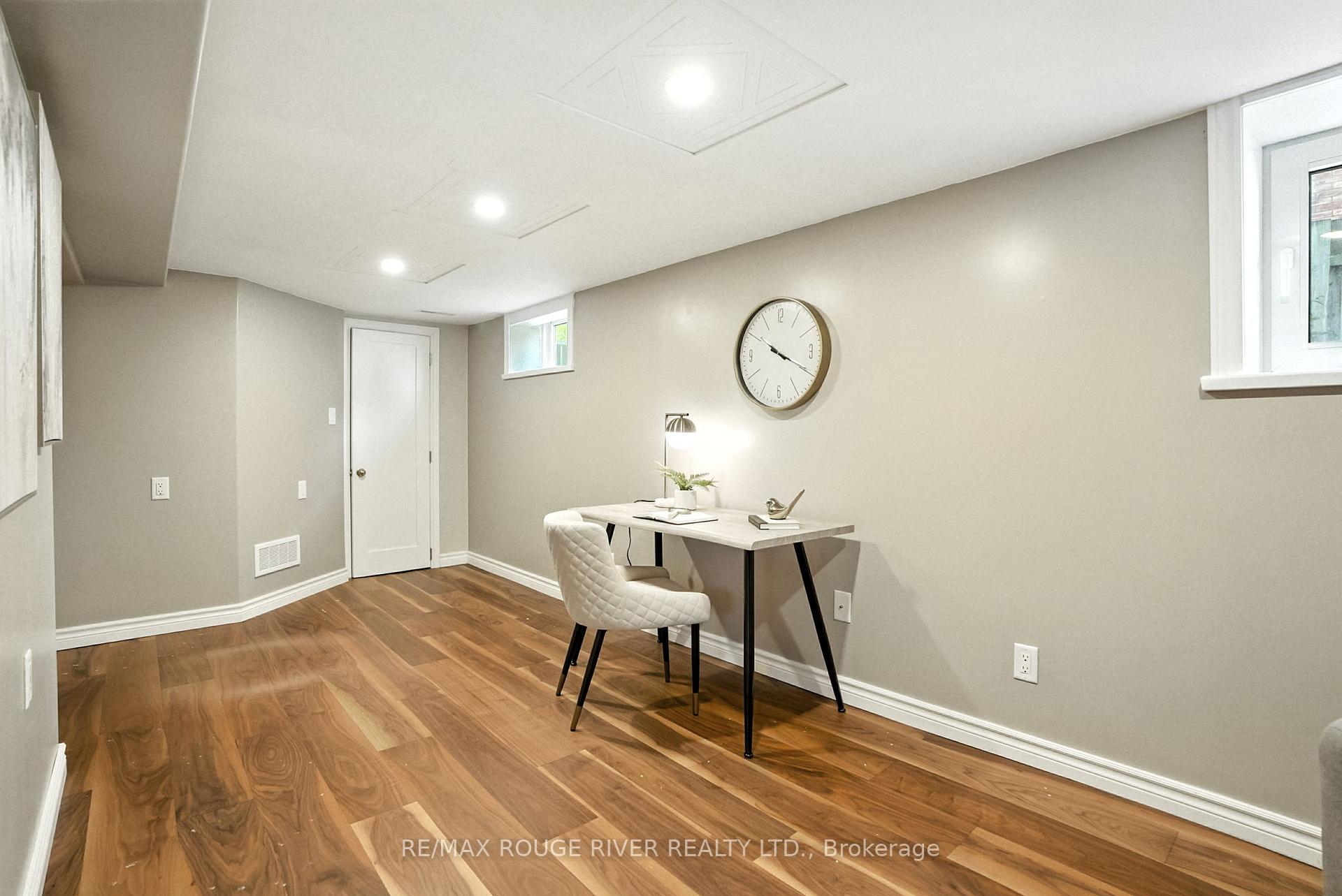 Photo 33 of 67 Orchard View Boulevard, Oshawa, Centennial — HOMEH