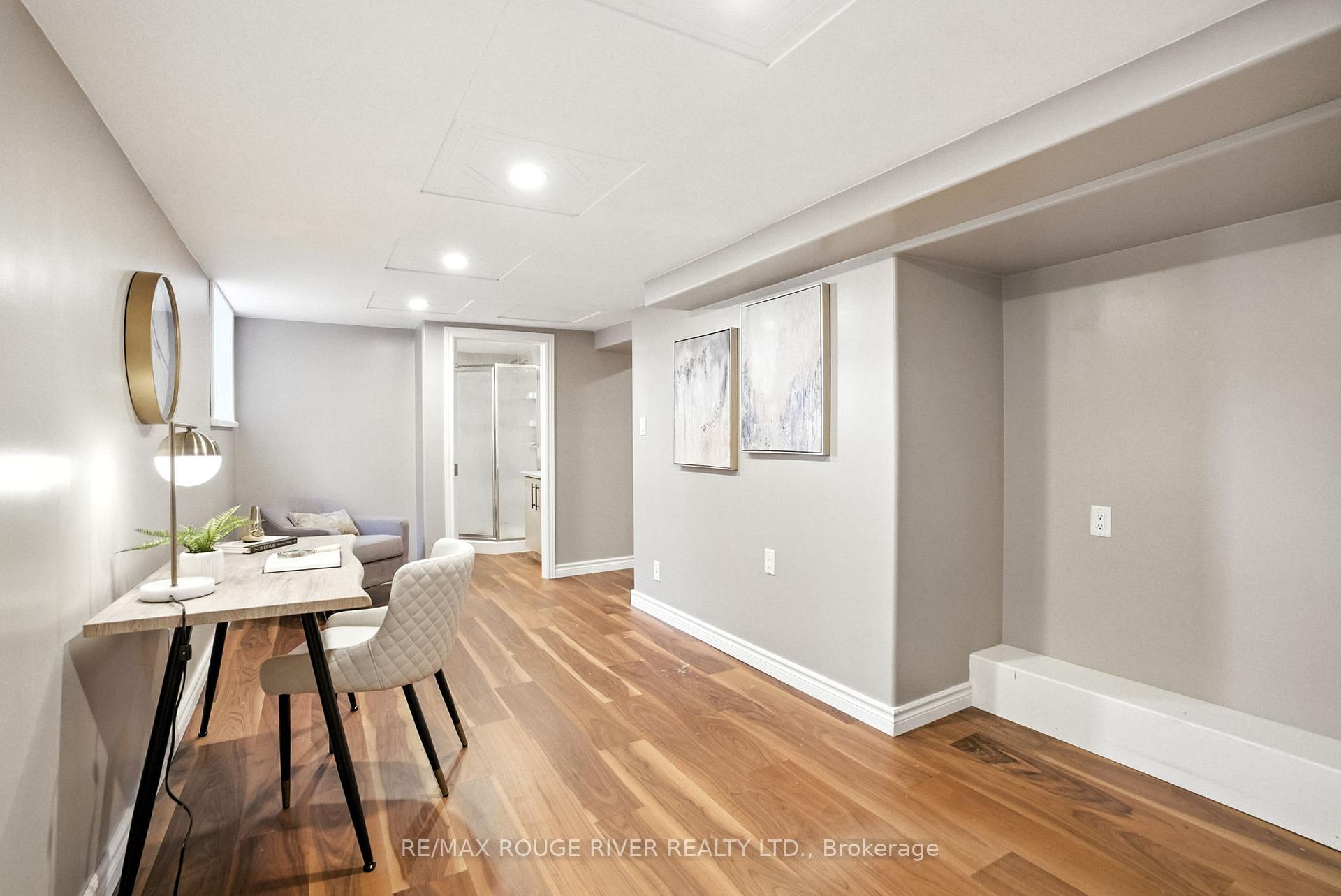 Photo 35 of 67 Orchard View Boulevard, Oshawa, Centennial — HOMEH
