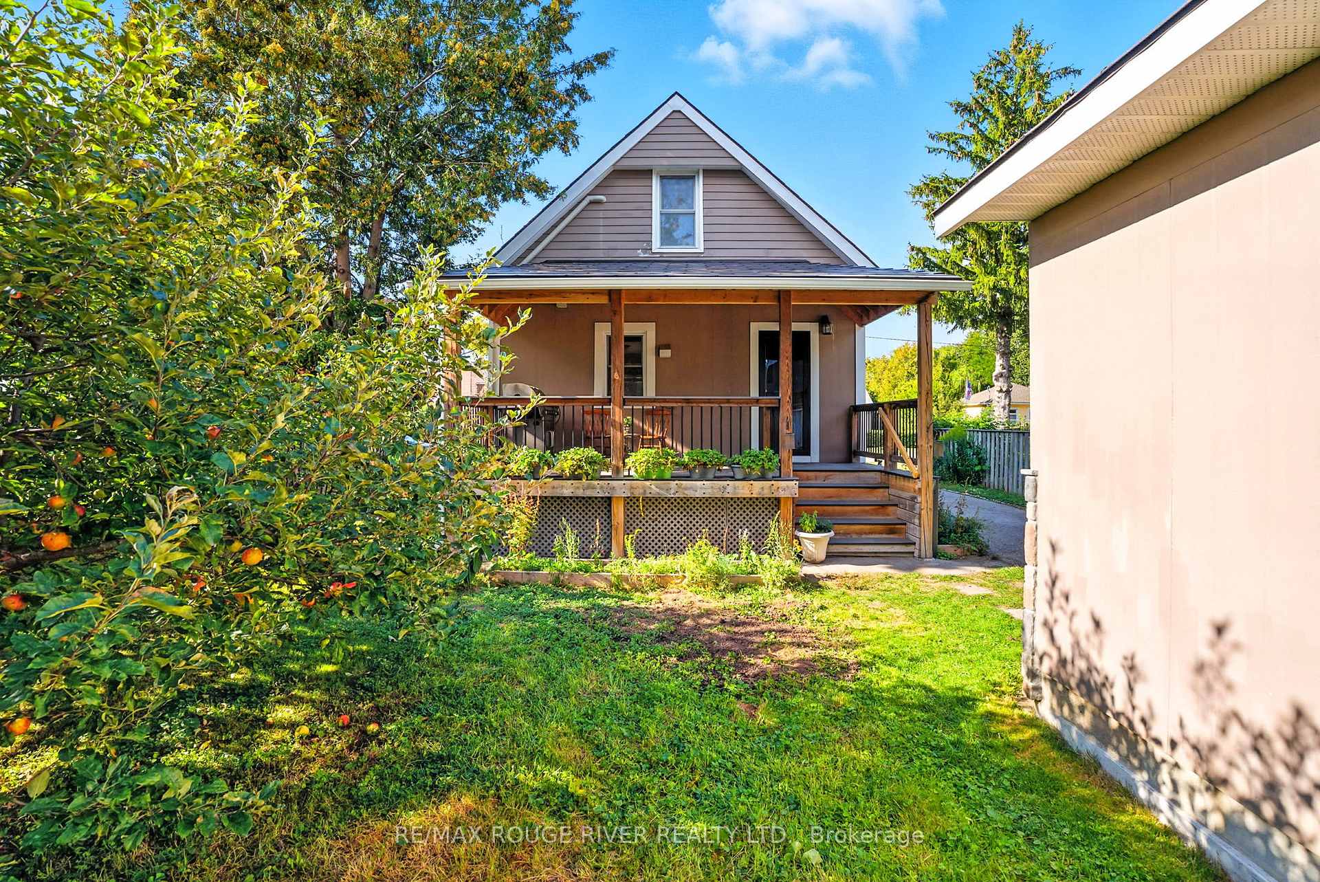 Photo 46 of 67 Orchard View Boulevard, Oshawa, Centennial — HOMEH