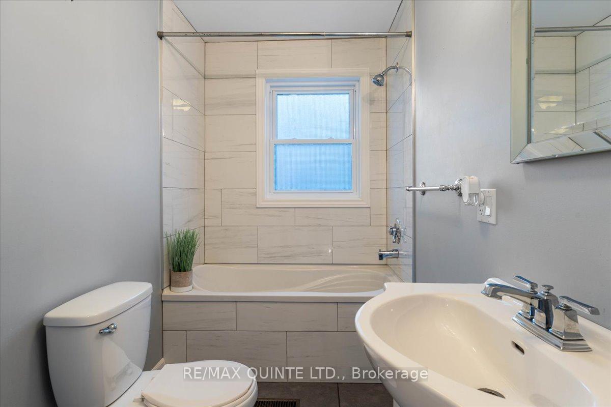 Photo 19 of 100 Whites Road, Quinte West, Sidney Ward — HOMEH