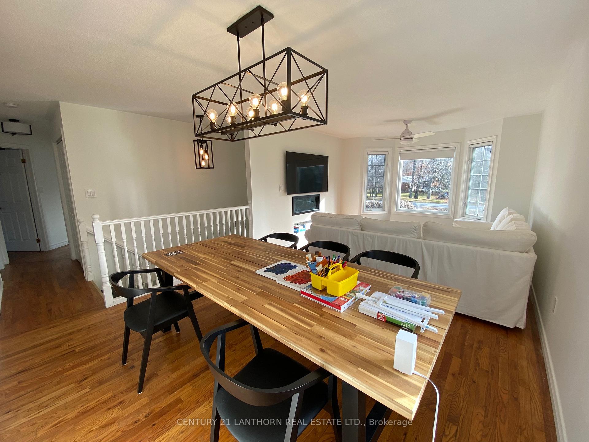 Photo 4 of 122 Parkview Road, Prince Edward County, Ameliasburg Ward — HOMEH