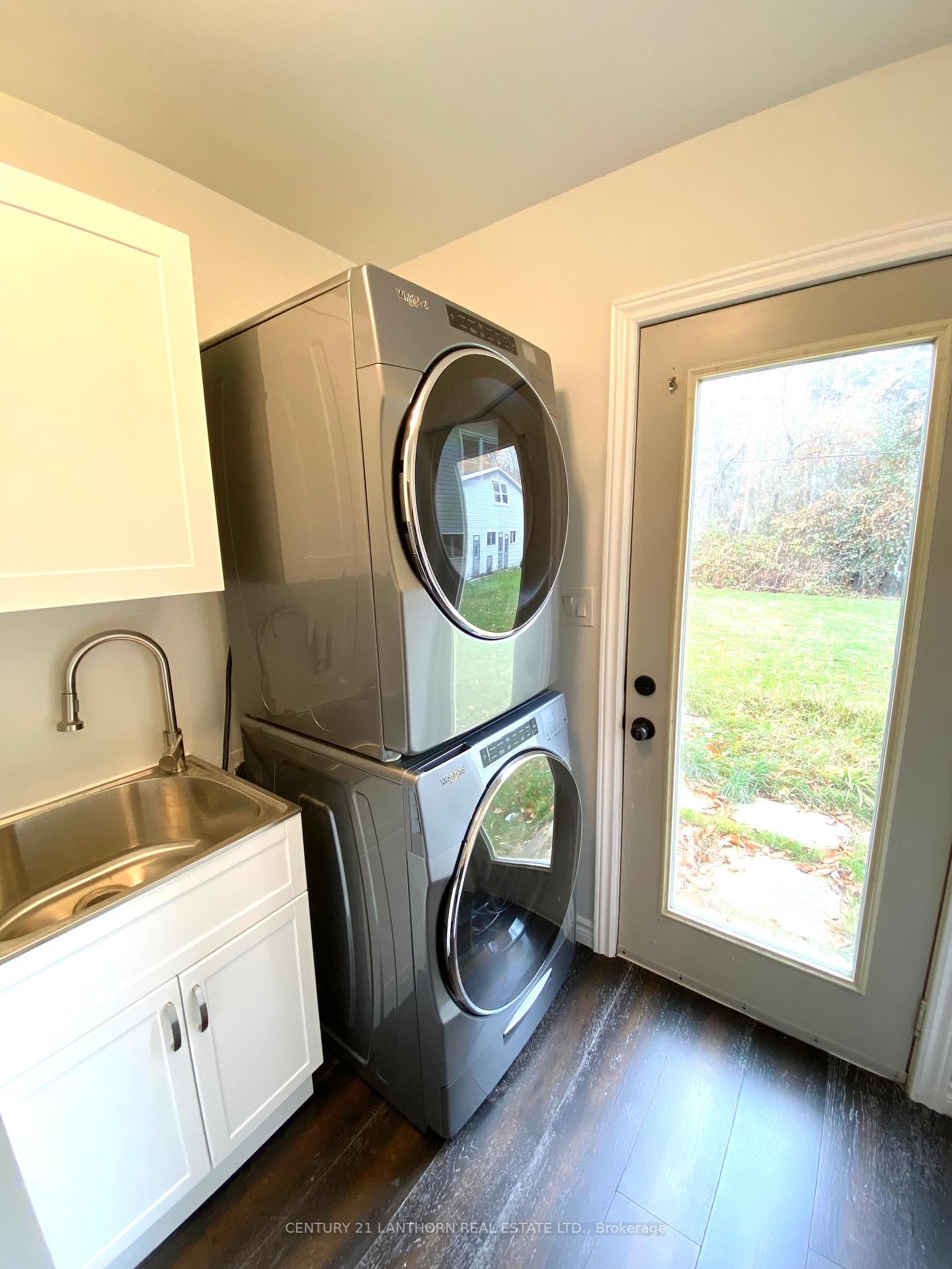Photo 22 of 122 Parkview Road, Prince Edward County, Ameliasburg Ward — HOMEH