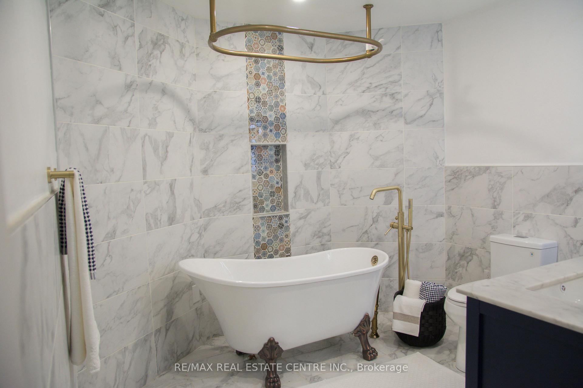 Photo 15 of 448 Tonelli Lane, Milton, Harrison — HOMEH