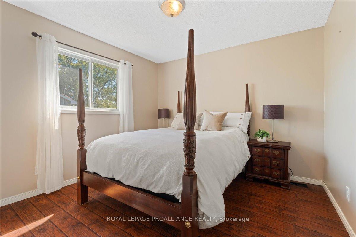 Photo 8 of 558 Aikins Road, Quinte West, Sidney Ward — HOMEH