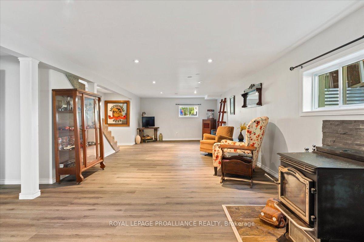 Photo 16 of 558 Aikins Road, Quinte West, Sidney Ward — HOMEH