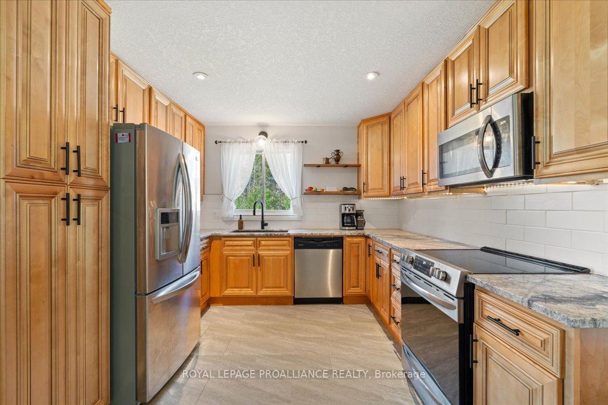 Photo 31 of 558 Aikins Road, Quinte West, Sidney Ward — HOMEH