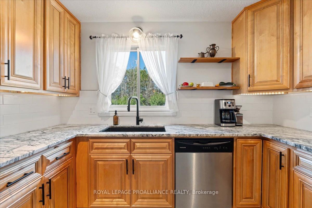 Photo 33 of 558 Aikins Road, Quinte West, Sidney Ward — HOMEH