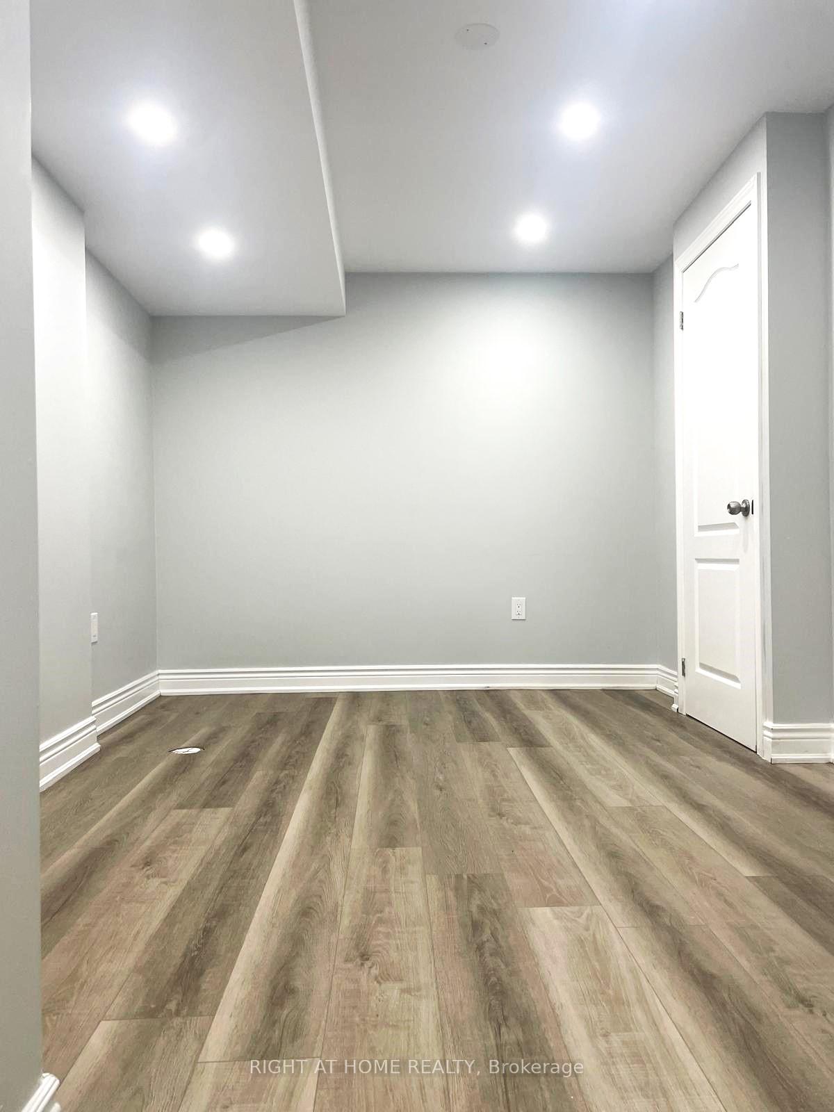 Photo 2 of Unit Bsmt, 142 Yates Drive, Milton, Cobban — HOMEH