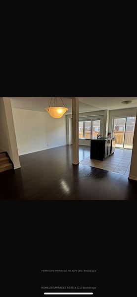Photo 4 of 2416 Steeplechase Street, Oshawa, Windfields — HOMEH