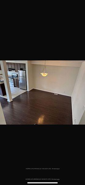 Photo 5 of 2416 Steeplechase Street, Oshawa, Windfields — HOMEH