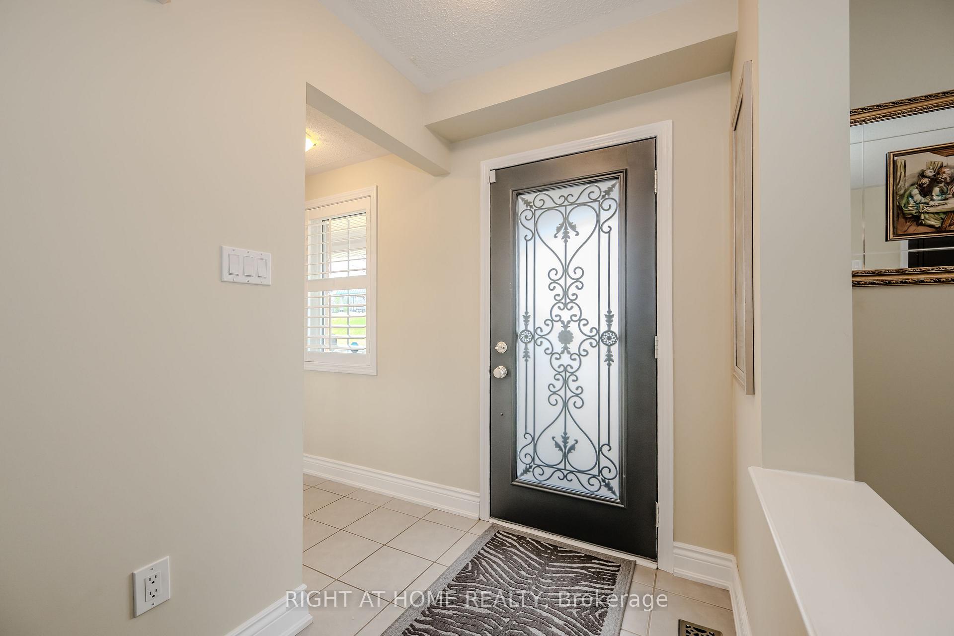 Photo 7 of 901 Dice Way, Milton, Willmott — HOMEH
