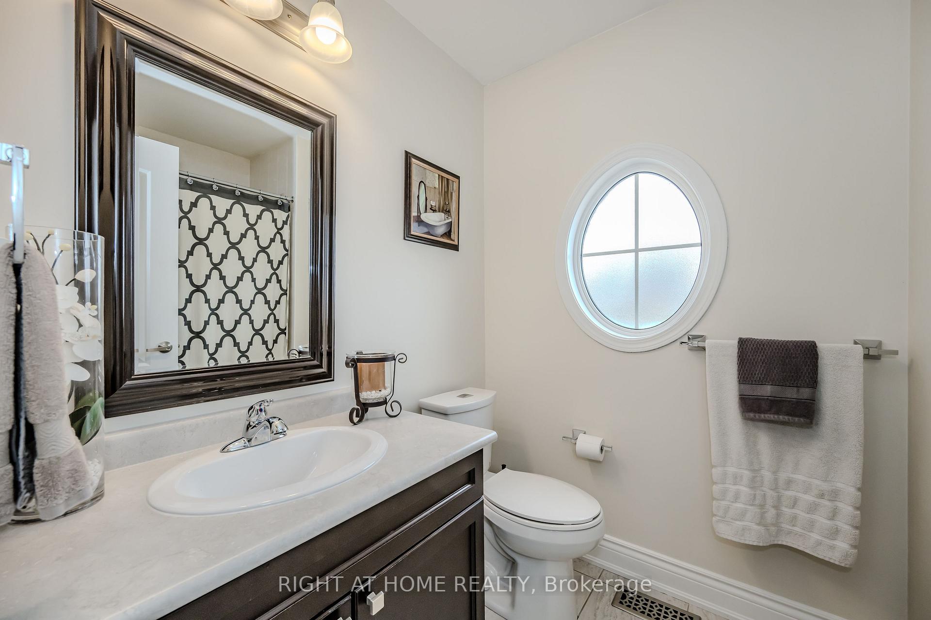 Photo 33 of 901 Dice Way, Milton, Willmott — HOMEH