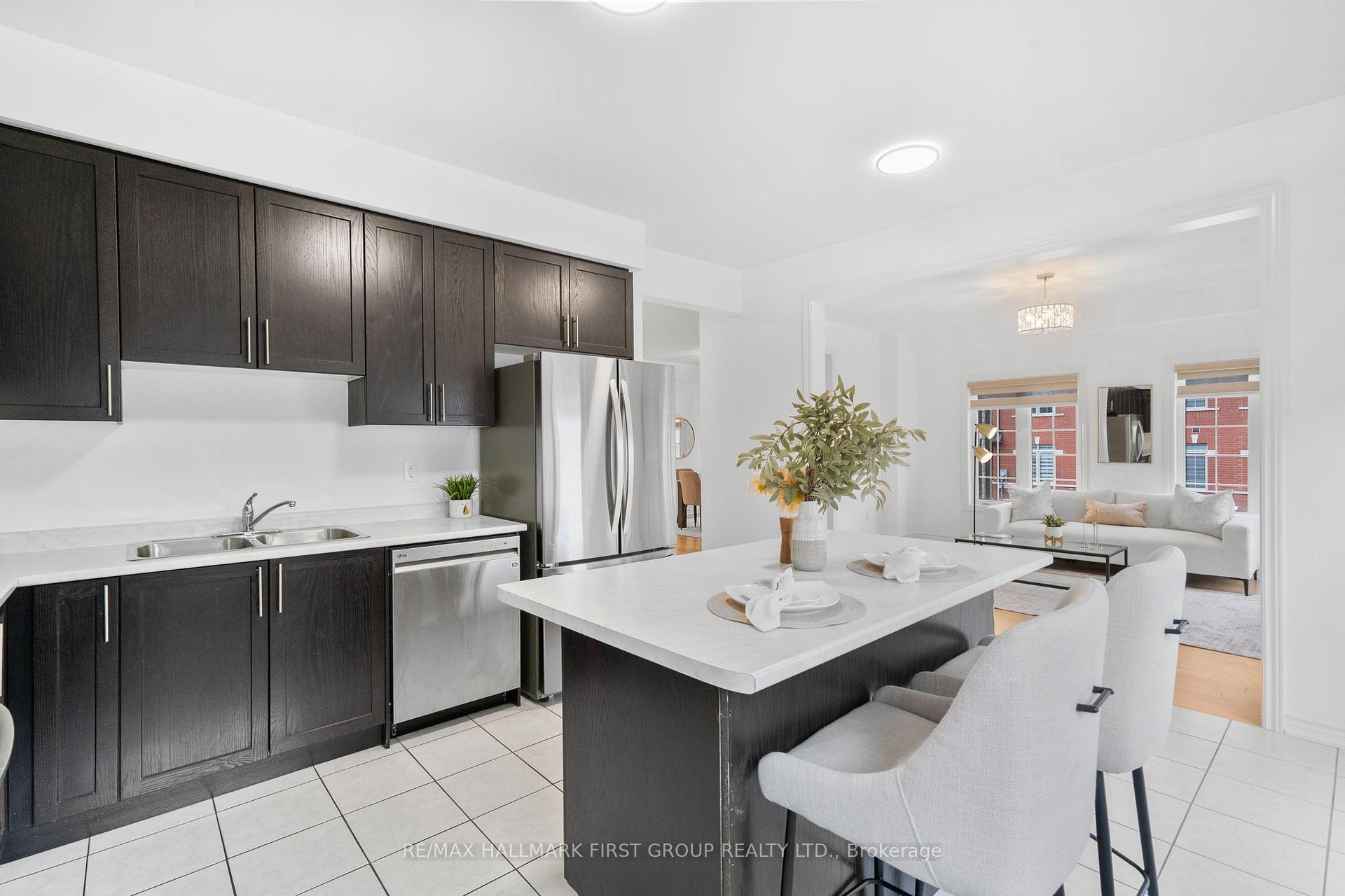 Photo 12 of 1119 Skyridge Boulevard, Pickering, Rural Pickering — HOMEH