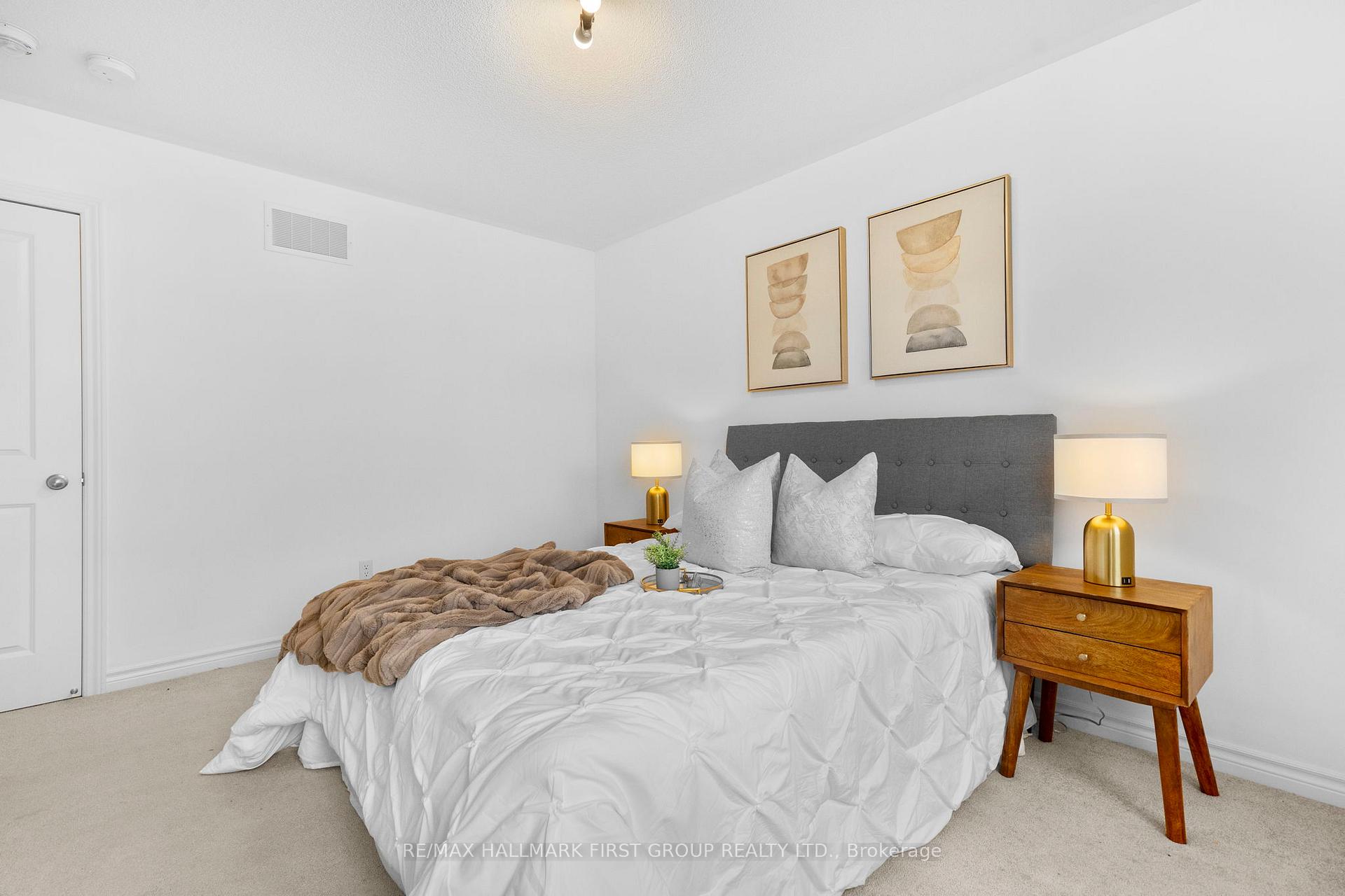 Photo 17 of 1119 Skyridge Boulevard, Pickering, Rural Pickering — HOMEH