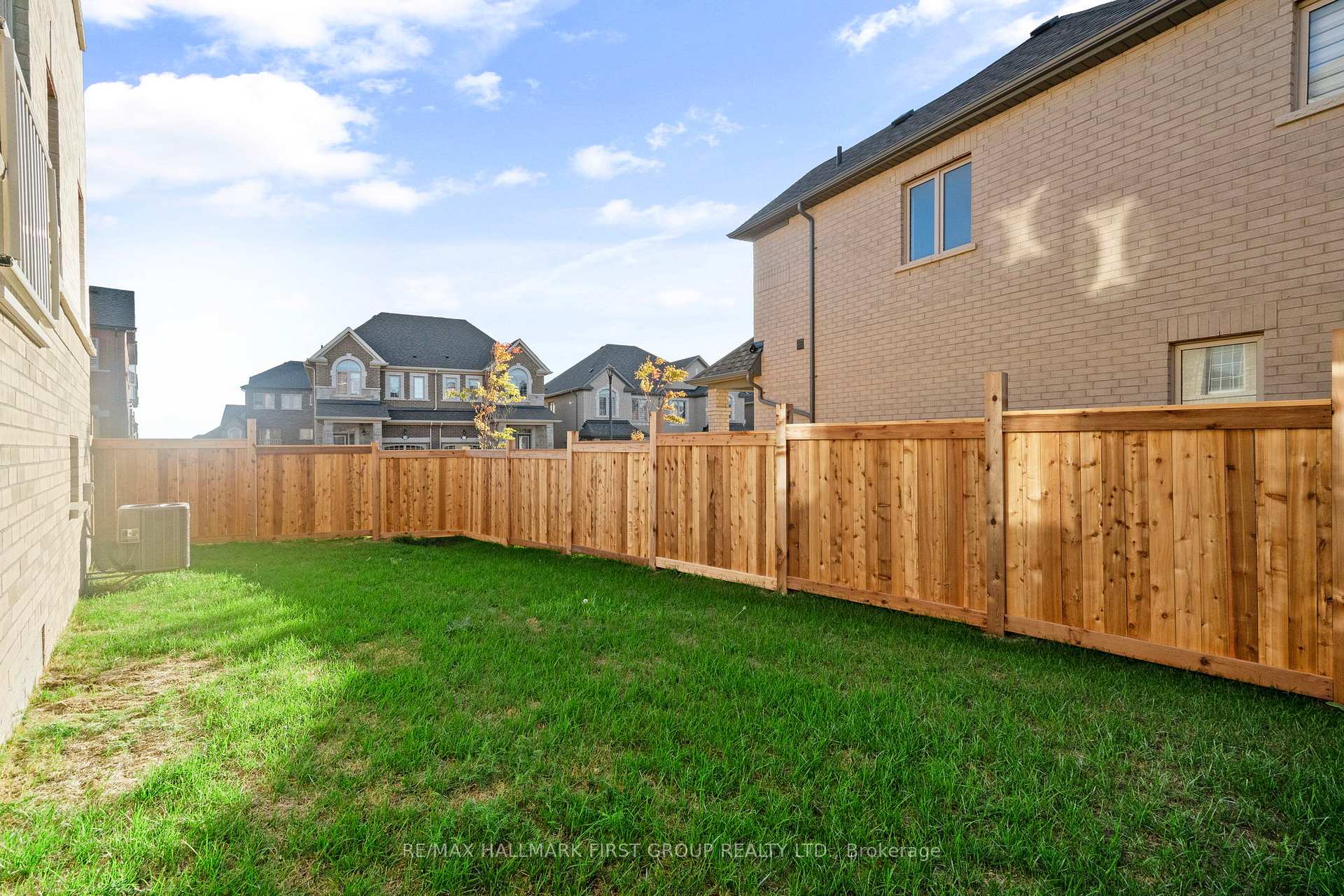 Photo 34 of 1119 Skyridge Boulevard, Pickering, Rural Pickering — HOMEH