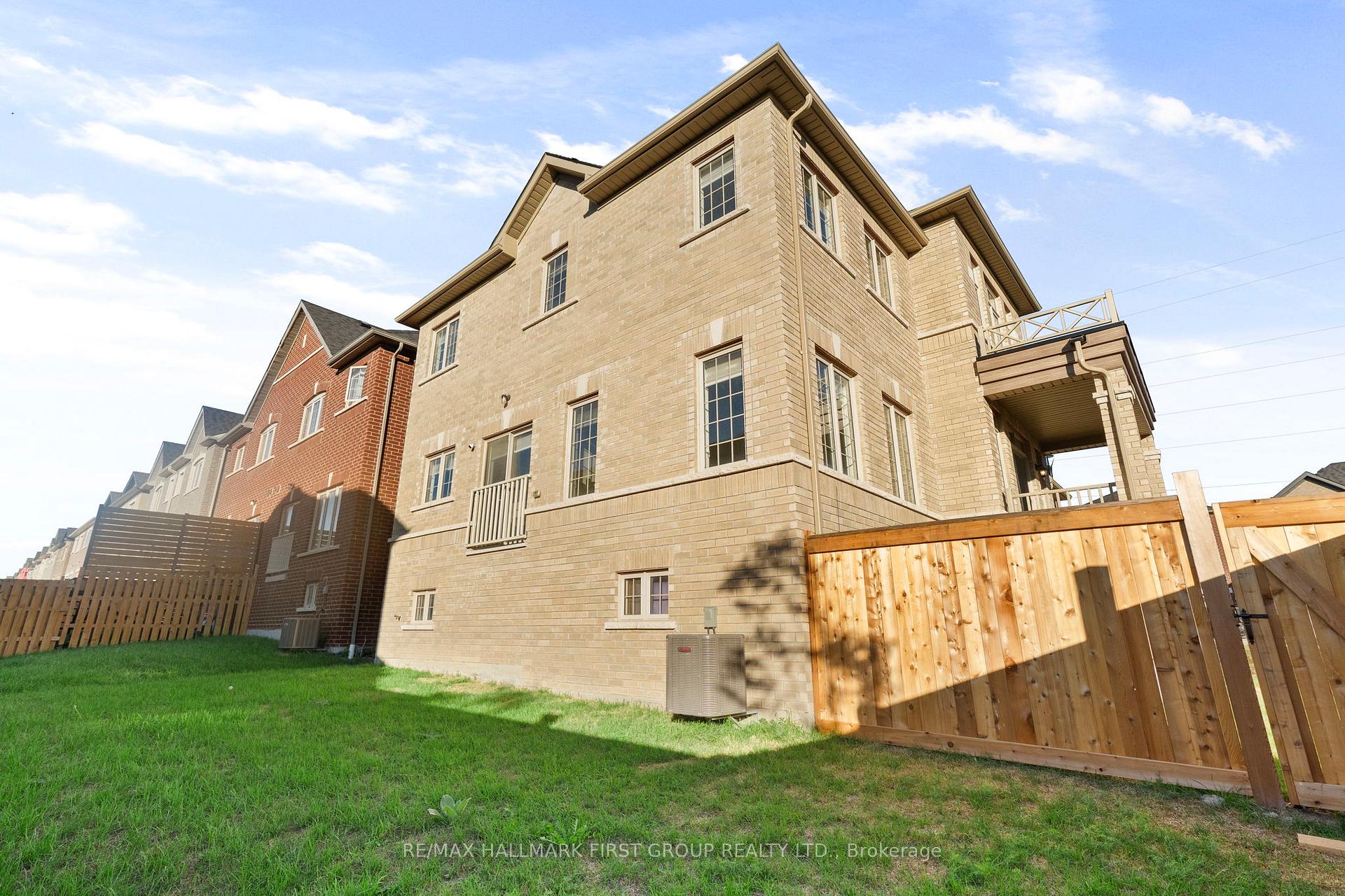 Photo 36 of 1119 Skyridge Boulevard, Pickering, Rural Pickering — HOMEH