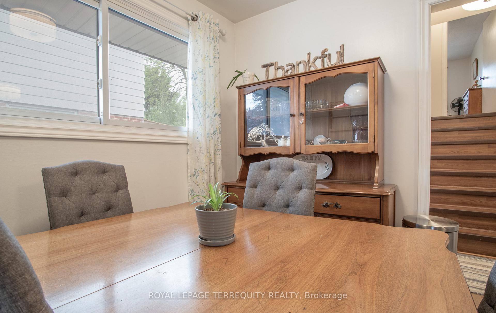 Photo 8 of Unit Main, 406 Oshawa Boulevard N, Oshawa, O'Neill — HOMEH