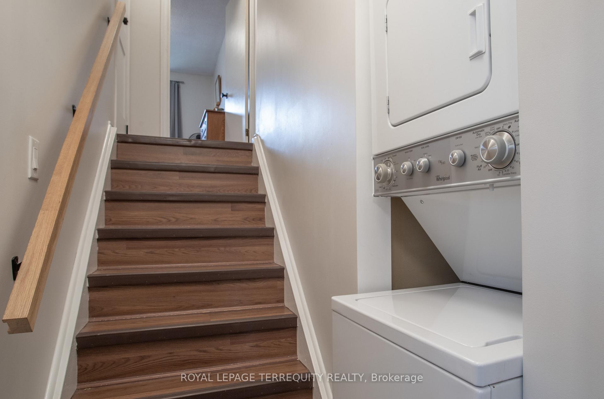 Photo 9 of Unit Main, 406 Oshawa Boulevard N, Oshawa, O'Neill — HOMEH