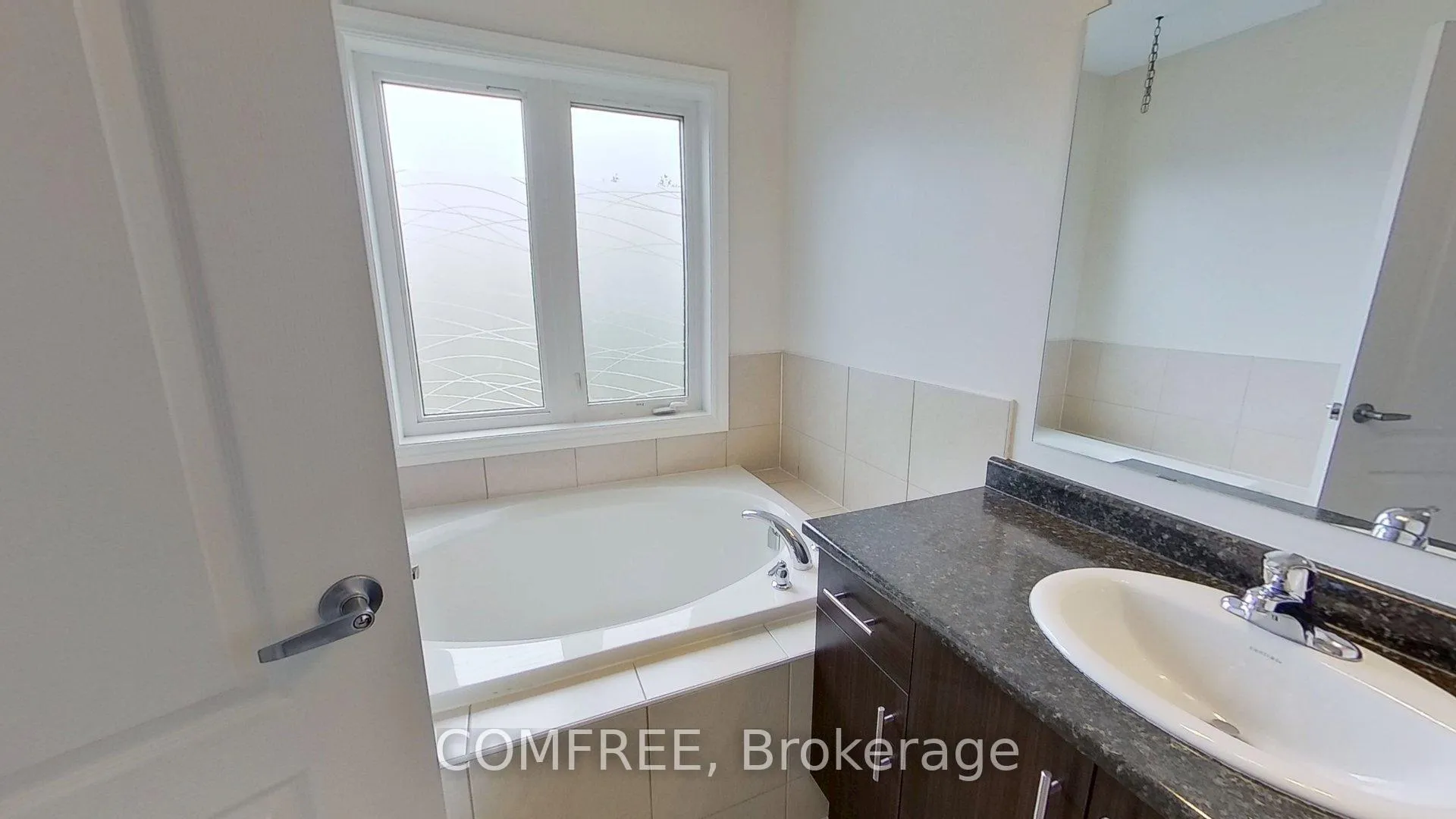 Photo 16 of 47 Nearco Crescent, Oshawa, Windfields — HOMEH