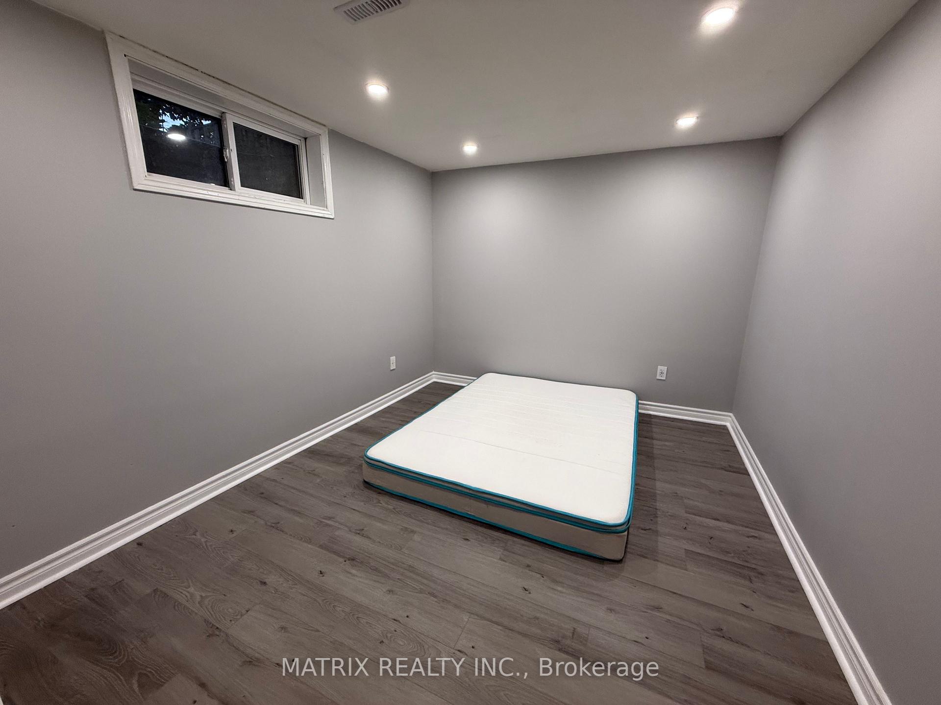 Photo 11 of 1595 Geta Circle, Pickering, Village East — HOMEH