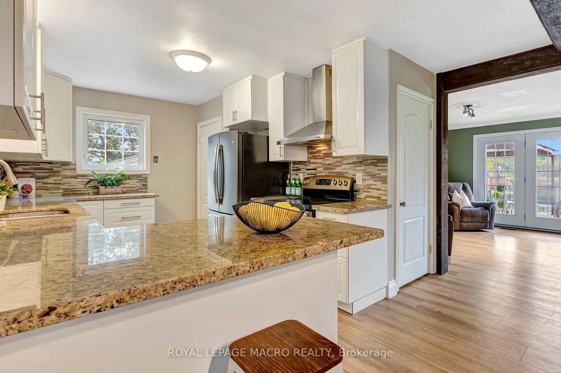 Photo 6 of 6692 Gore Road, Puslinch, Crieff/Aikensville/Killean — HOMEH