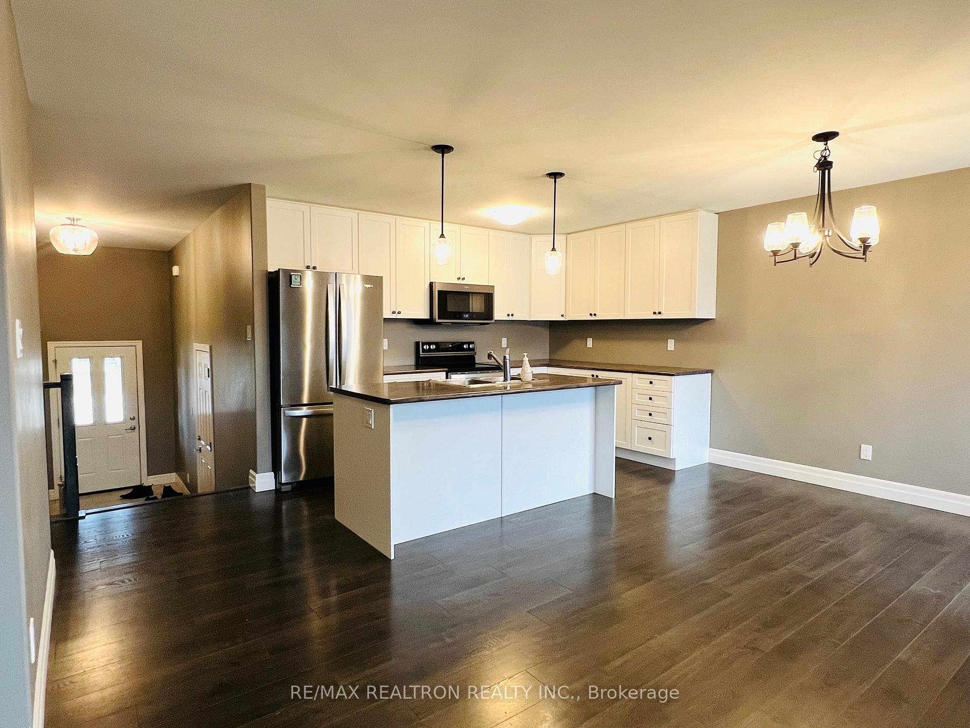 Photo 4 of 24 Cattail Crescent, Quinte West, Murray Ward — HOMEH