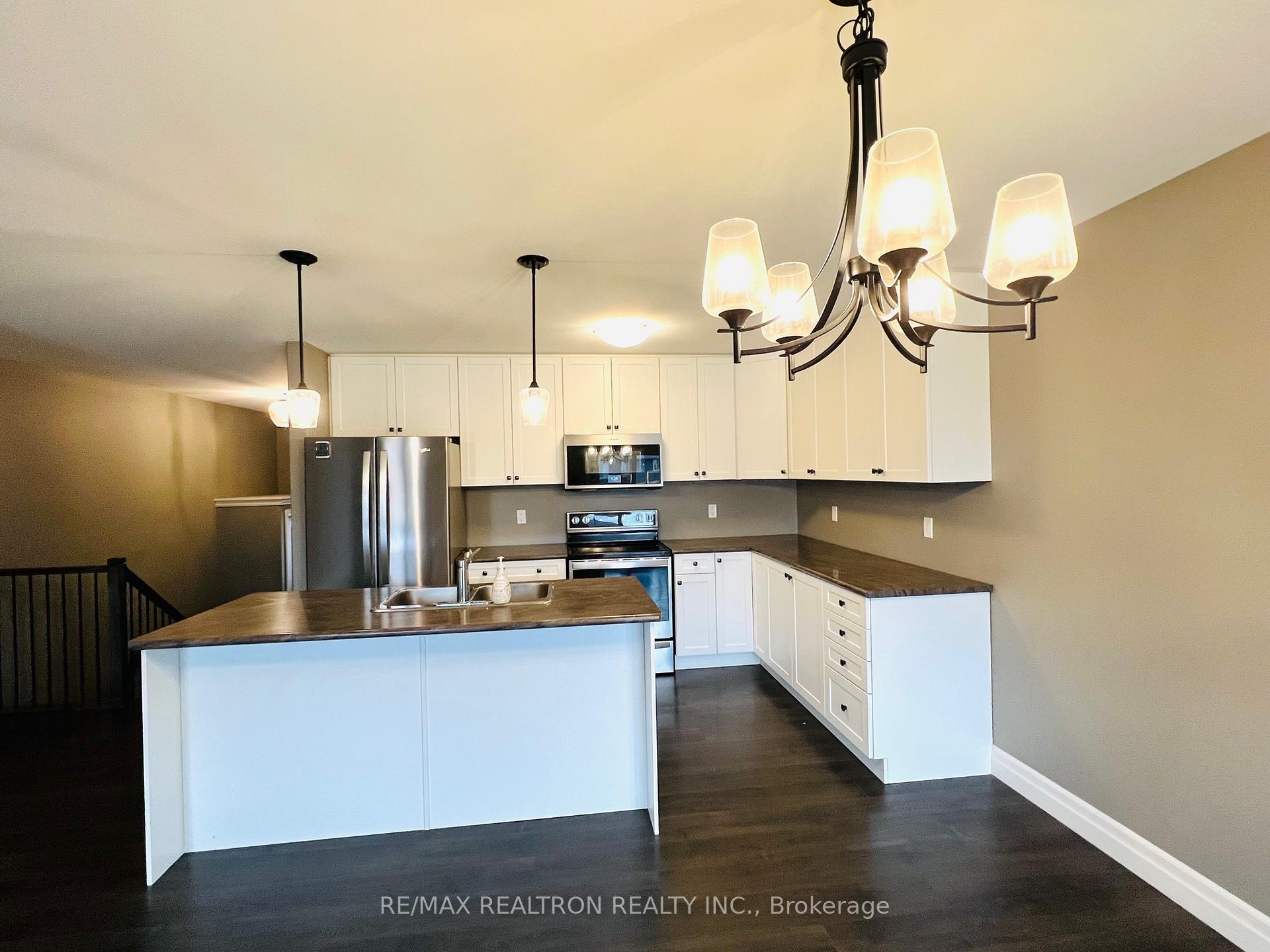 Photo 12 of 24 Cattail Crescent, Quinte West, Murray Ward — HOMEH