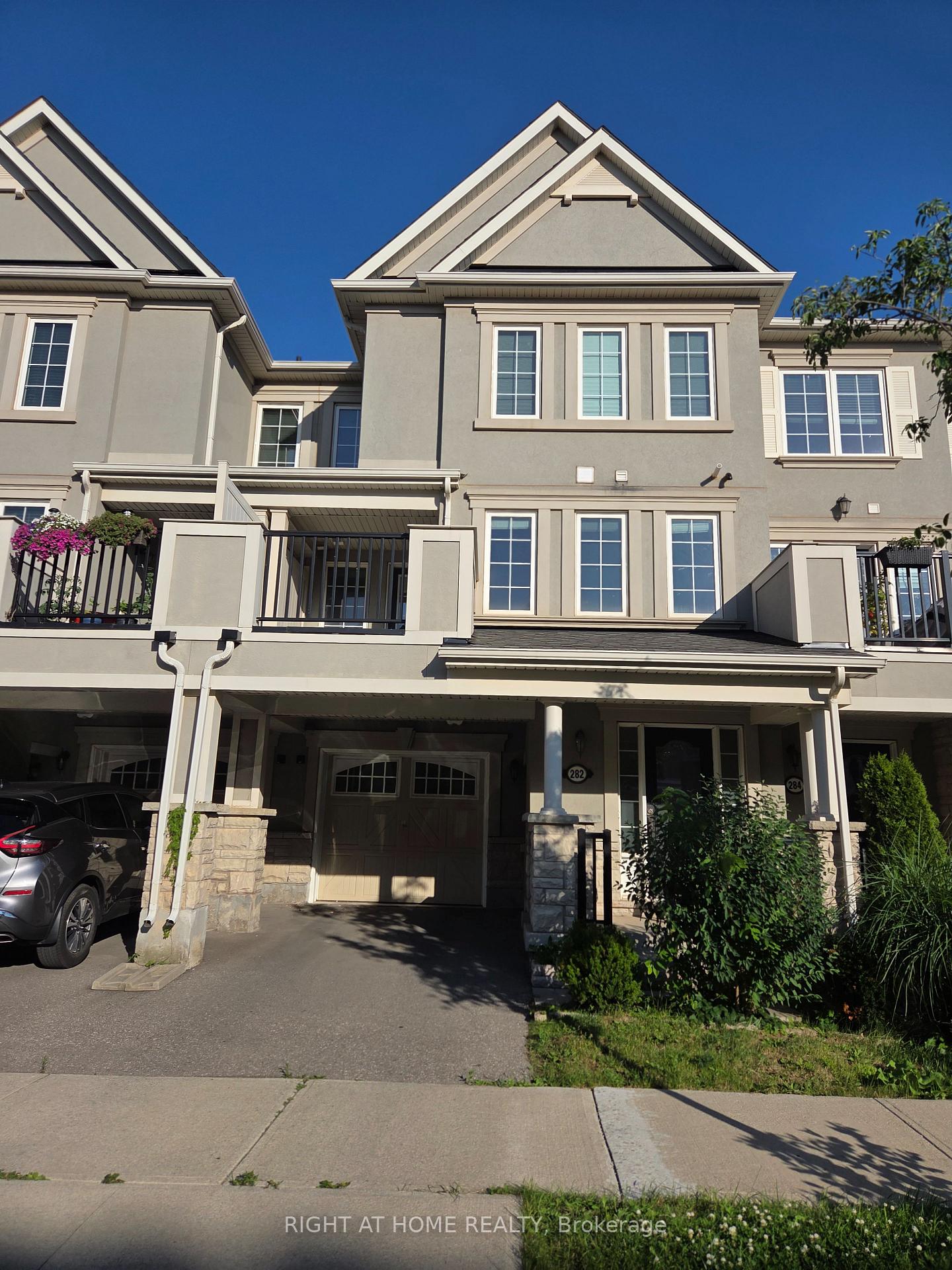 Front of 282 Jemima Drive E