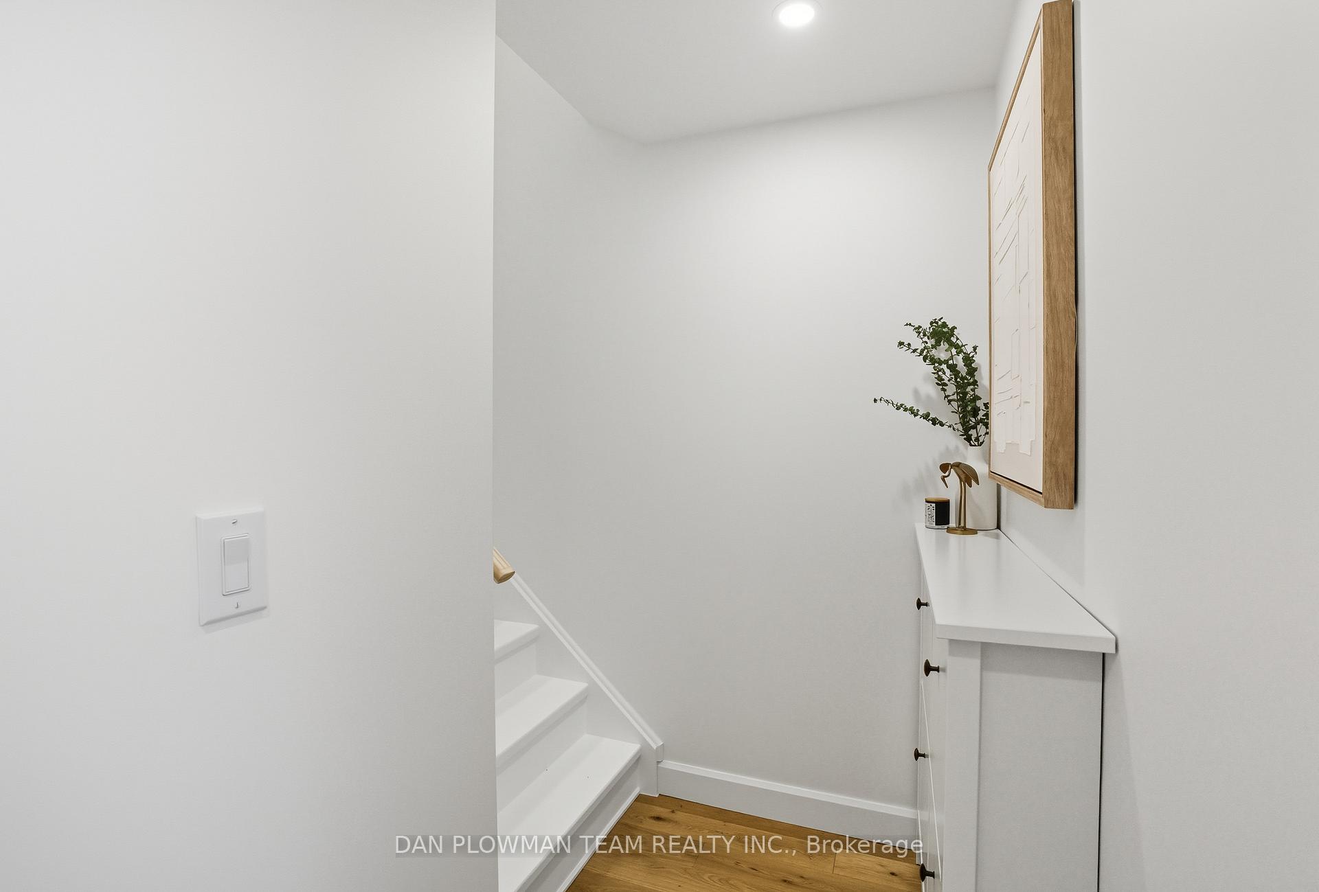 Photo 14 of 1400 Palmetto Drive, Oshawa, Samac — HOMEH