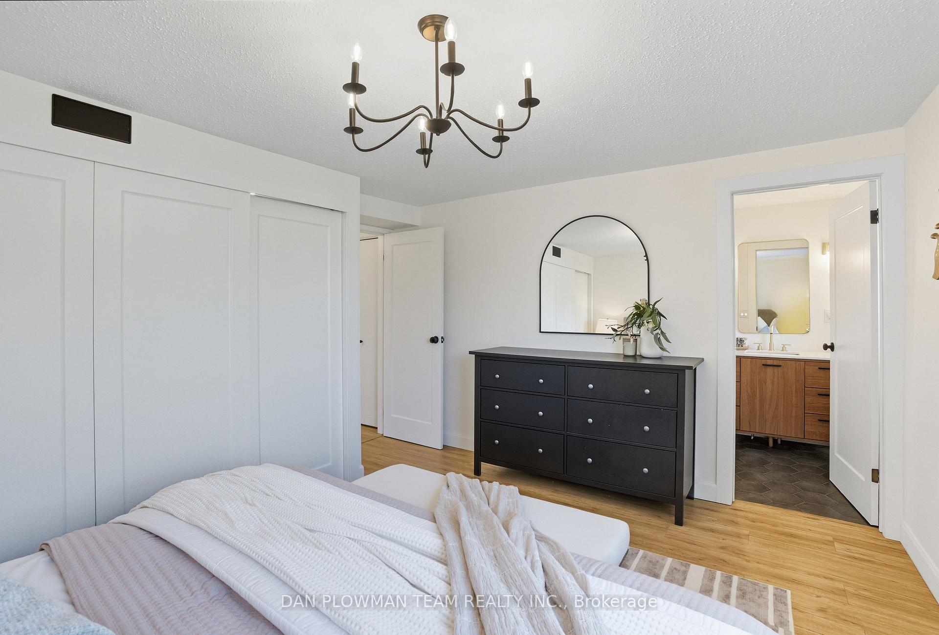 Photo 17 of 1400 Palmetto Drive, Oshawa, Samac — HOMEH