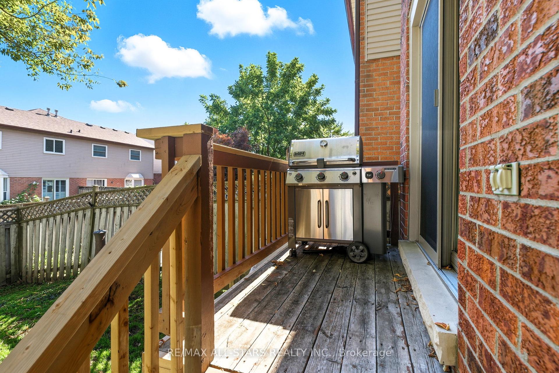 Photo 14 of 1094 Longbow Drive, Pickering, Liverpool — HOMEH