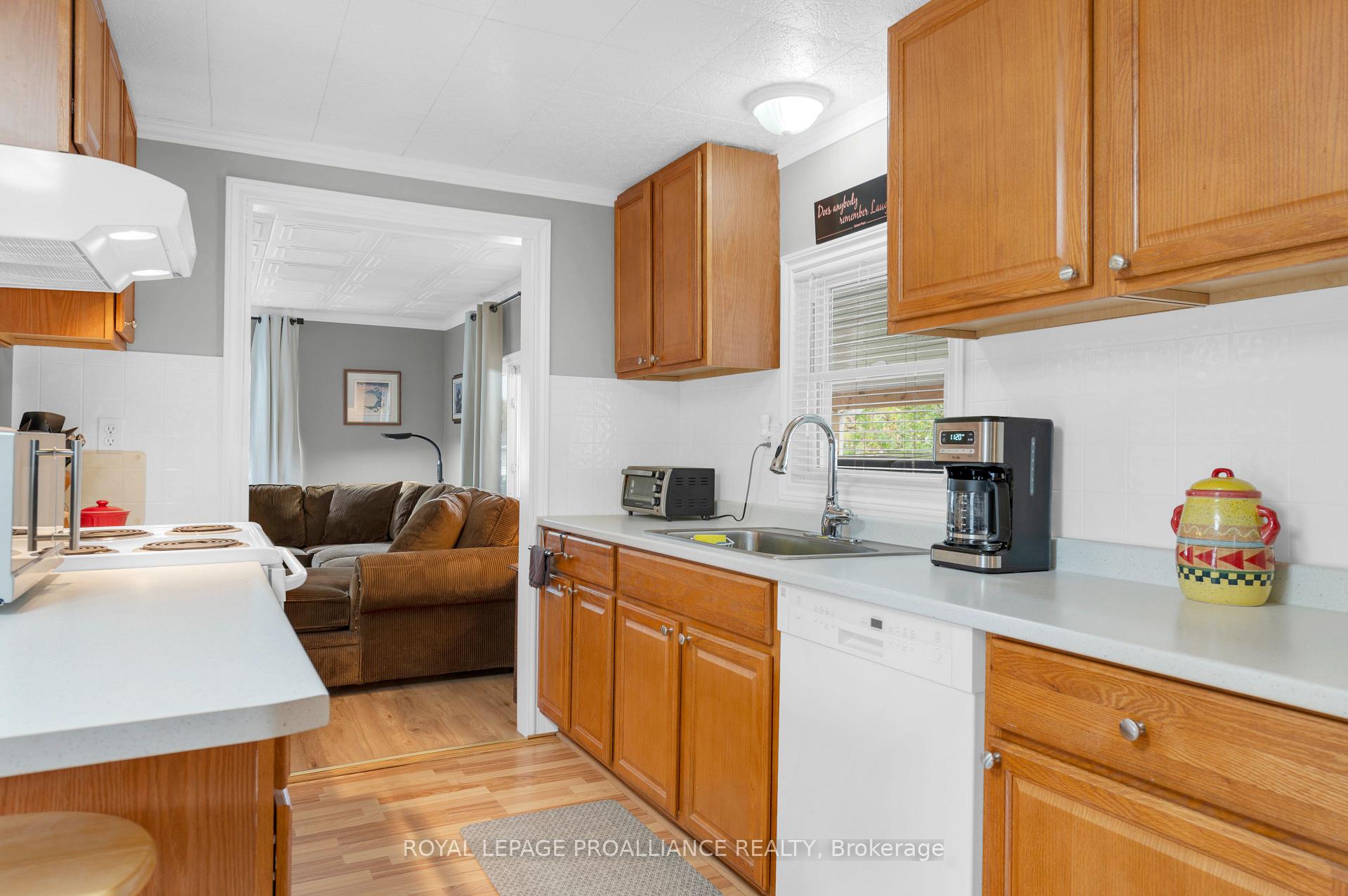 Photo 4 of 15 Finch Lane, Quinte West, Sidney Ward — HOMEH